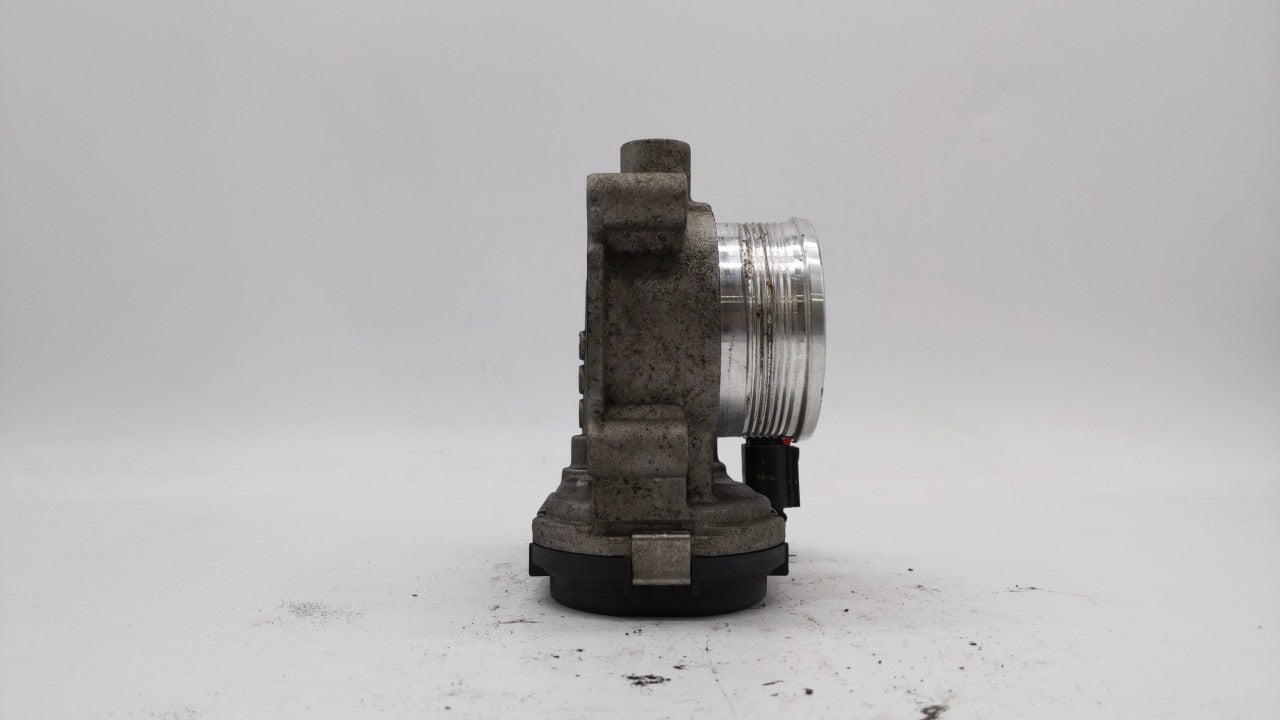 2012-2013 Ford Focus Throttle Body P/N:CM5E-9F991-AD CM5E-9F991-AC Fits Fits 2012 2013 2014 2015 2016 2017 OEM Used Auto Par