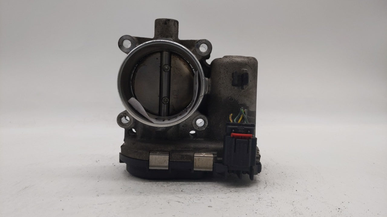 2012-2013 Ford Focus Throttle Body P/N:CM5E-9F991-AD CM5E-9F991-AC Fits Fits 2012 2013 2014 2015 2016 2017 OEM Used Auto Par