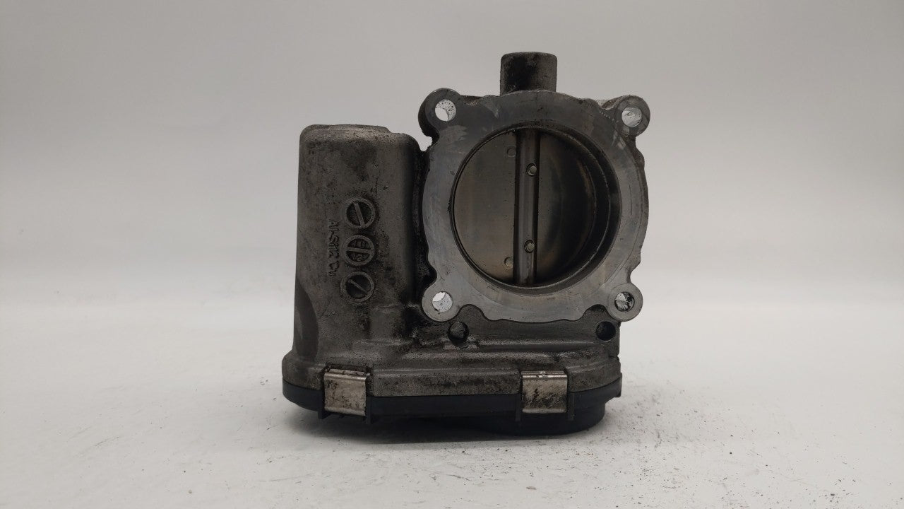 2012-2013 Ford Focus Throttle Body P/N:CM5E-9F991-AD CM5E-9F991-AC Fits Fits 2012 2013 2014 2015 2016 2017 OEM Used Auto Par