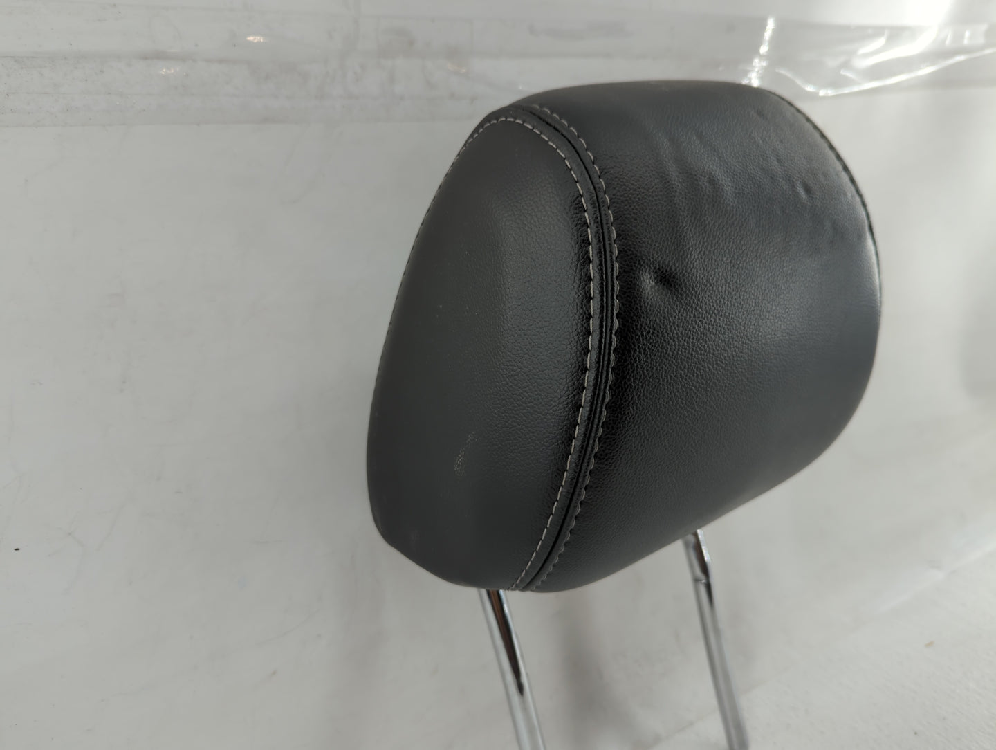 2013-2014 Ford Focus Headrest Head Rest Front Driver Passenger Seat Fits Fits 2013 2014 OEM Used Auto Parts - Oemusedautopar