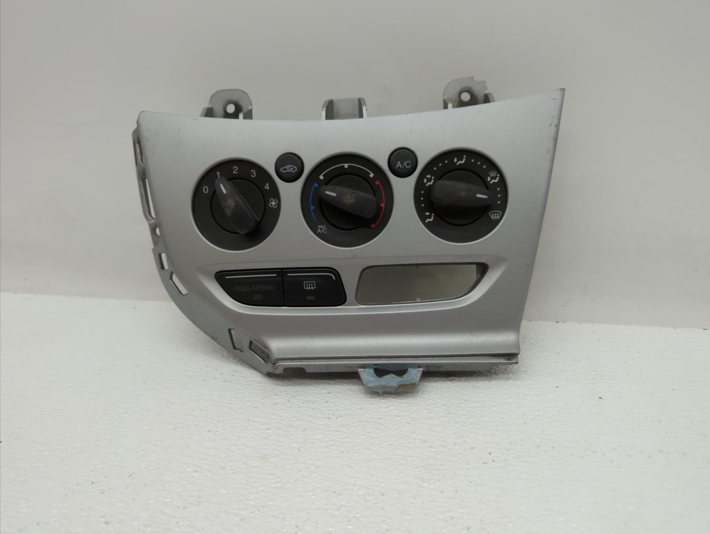 2013-2014 Ford Focus Climate Control Module Temperature AC/Heater Replacement P/N:E1062773 CM5T-19980-AF Fits Fits 2013 2014