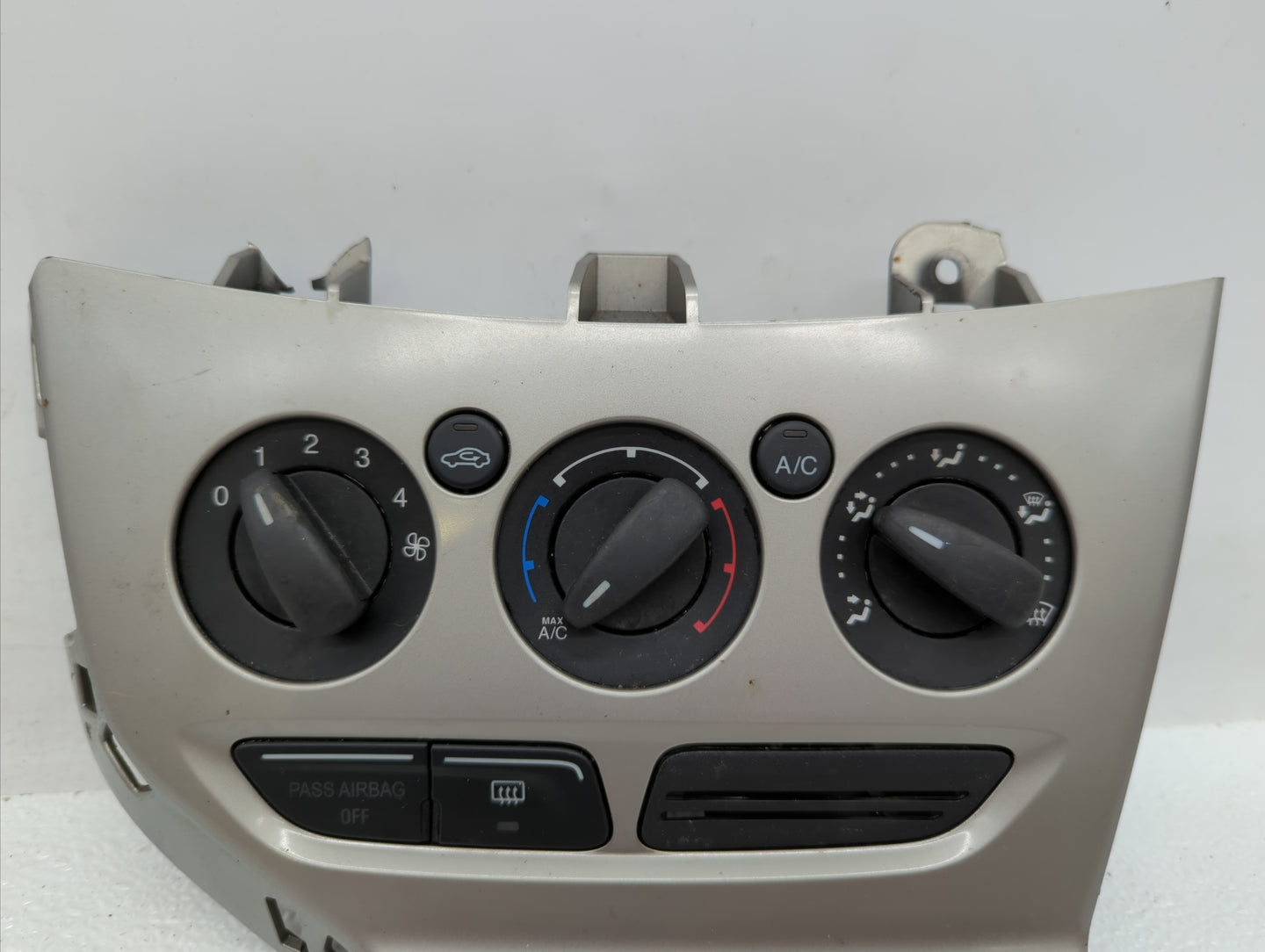 2013-2014 Ford Focus Climate Control Module Temperature AC/Heater Replacement P/N:E1062773 CM5T-19980-AF Fits Fits 2013 2014