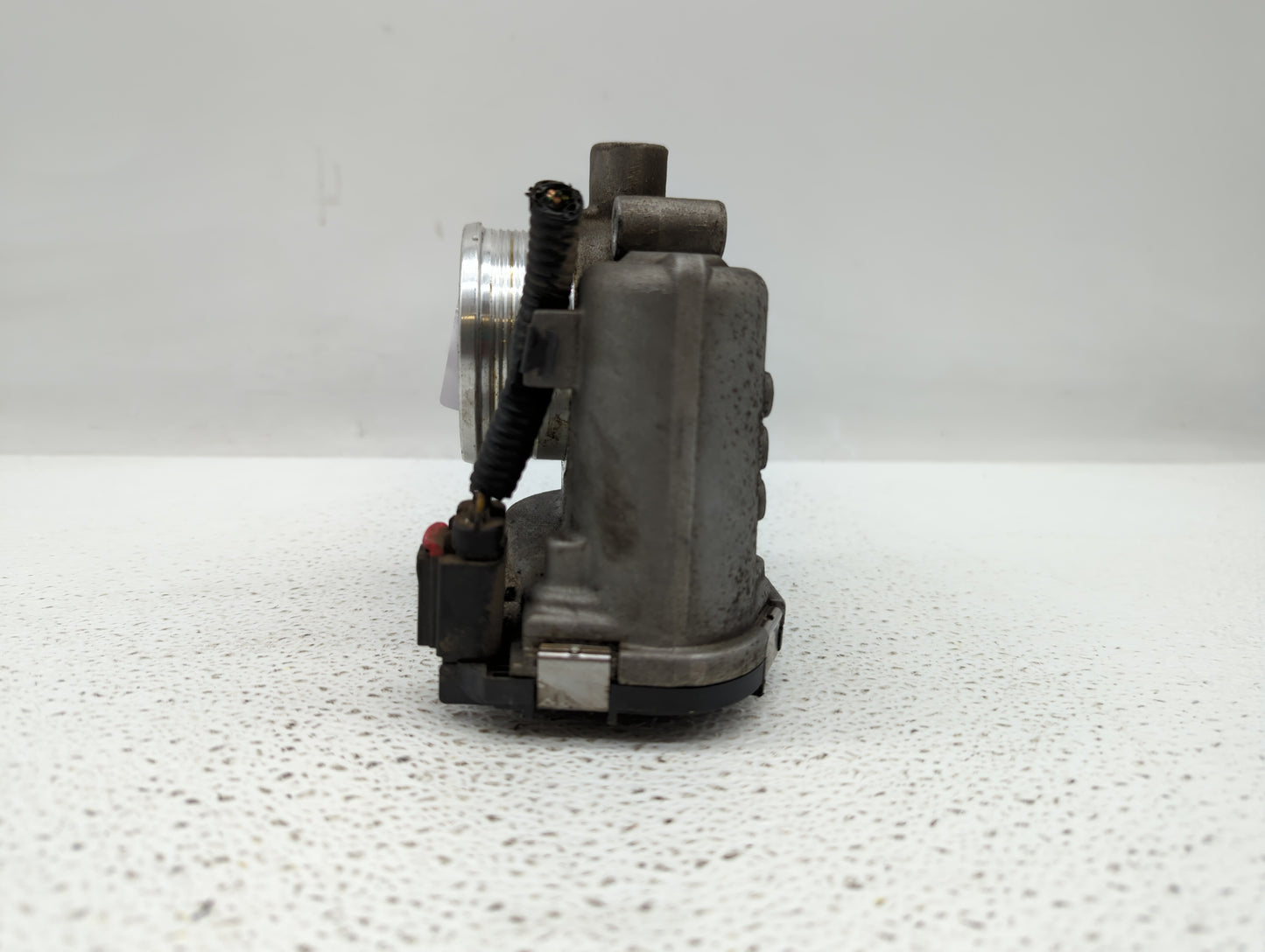 2012-2013 Ford Focus Throttle Body P/N:DS7E-9F991-BB CM5E-9F991-AD, CM5E-9F991-AC Fits Fits 2012 2013 2014 2015 2016 2017 OE
