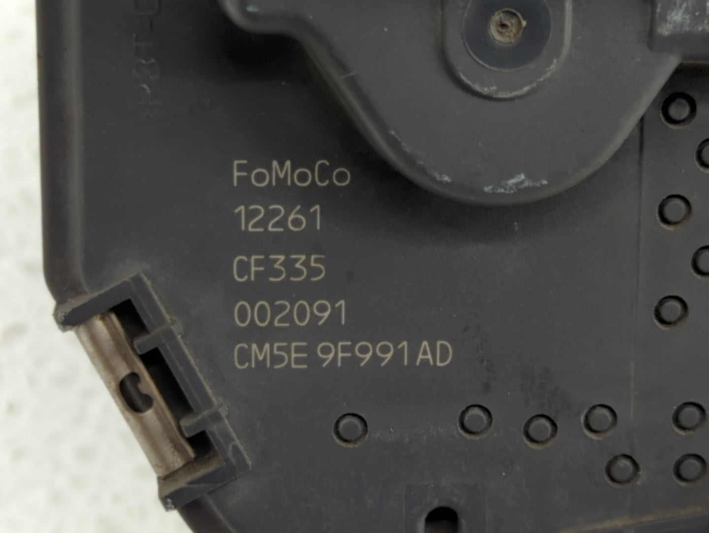 2012-2013 Ford Focus Throttle Body P/N:DS7E-9F991-BB CM5E-9F991-AD, CM5E-9F991-AC Fits Fits 2012 2013 2014 2015 2016 2017 OE