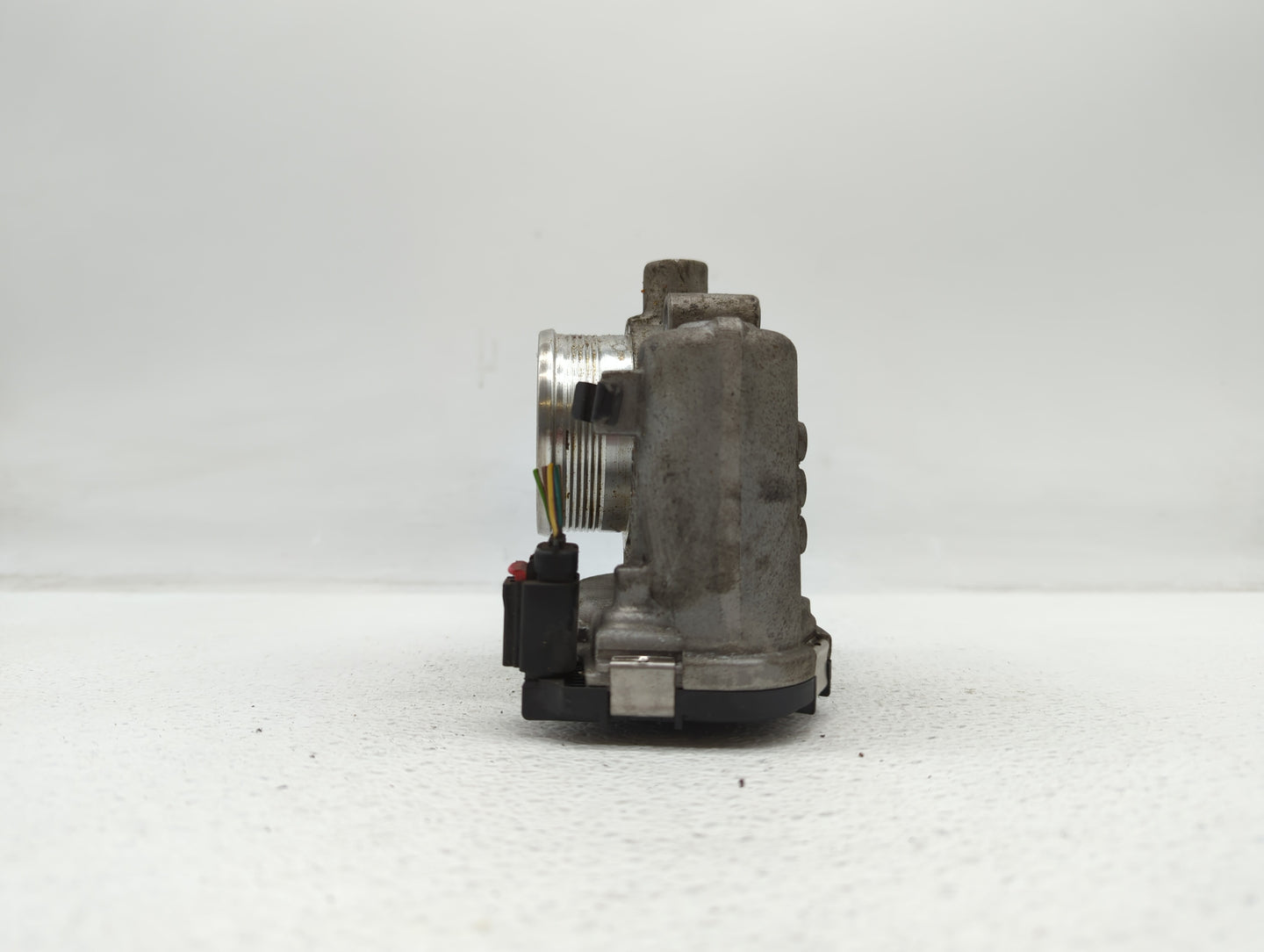 2012-2013 Ford Focus Throttle Body P/N:0280750566 DS7E-9F991-BB, CM5E-9F991-AD Fits Fits 2012 2013 2014 2015 2016 2017 OEM U