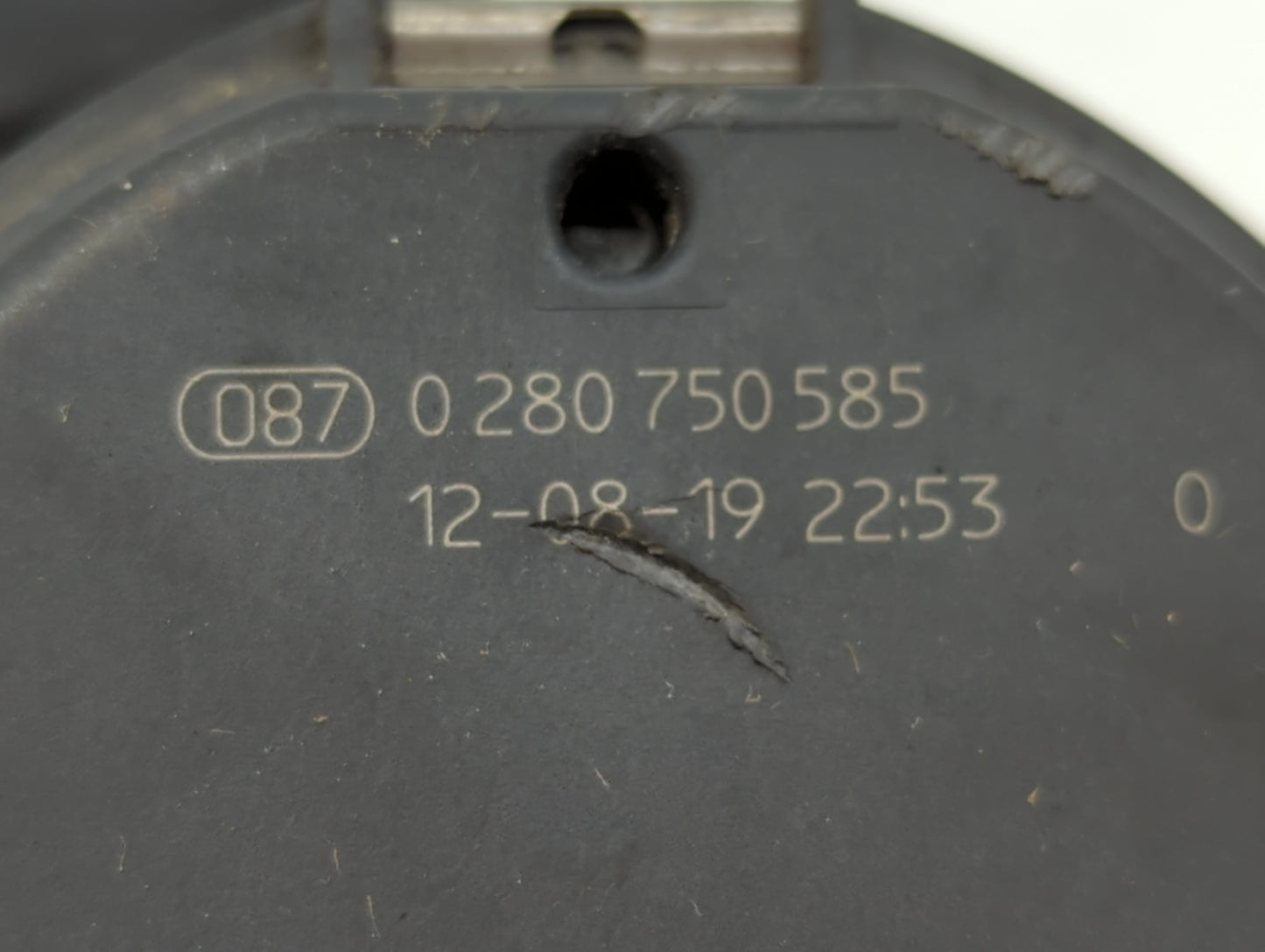 2012-2013 Ford Focus Throttle Body P/N:0280750566 DS7E-9F991-BB, CM5E-9F991-AD Fits Fits 2012 2013 2014 2015 2016 2017 OEM U