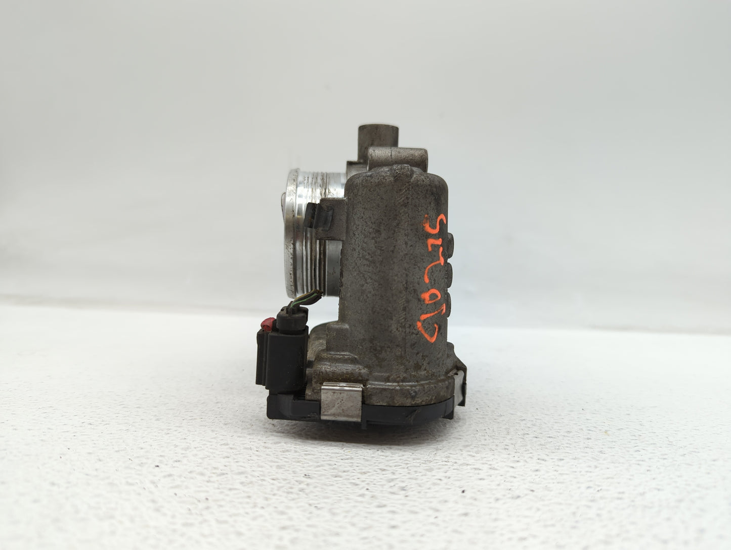 2012-2013 Ford Focus Throttle Body P/N:0280750566 DS7E-9F991-BB, CM5E-9F991-AD Fits Fits 2012 2013 2014 2015 2016 2017 OEM U