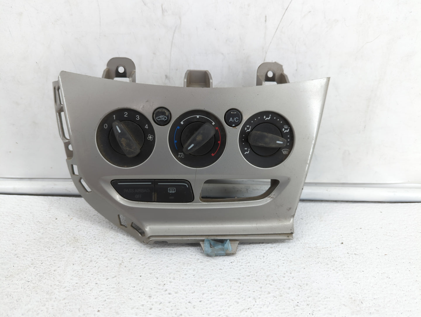 2013-2014 Ford Focus Climate Control Module Temperature AC/Heater Replacement P/N:E1062773 CM5T-19980-AF Fits Fits 2013 2014