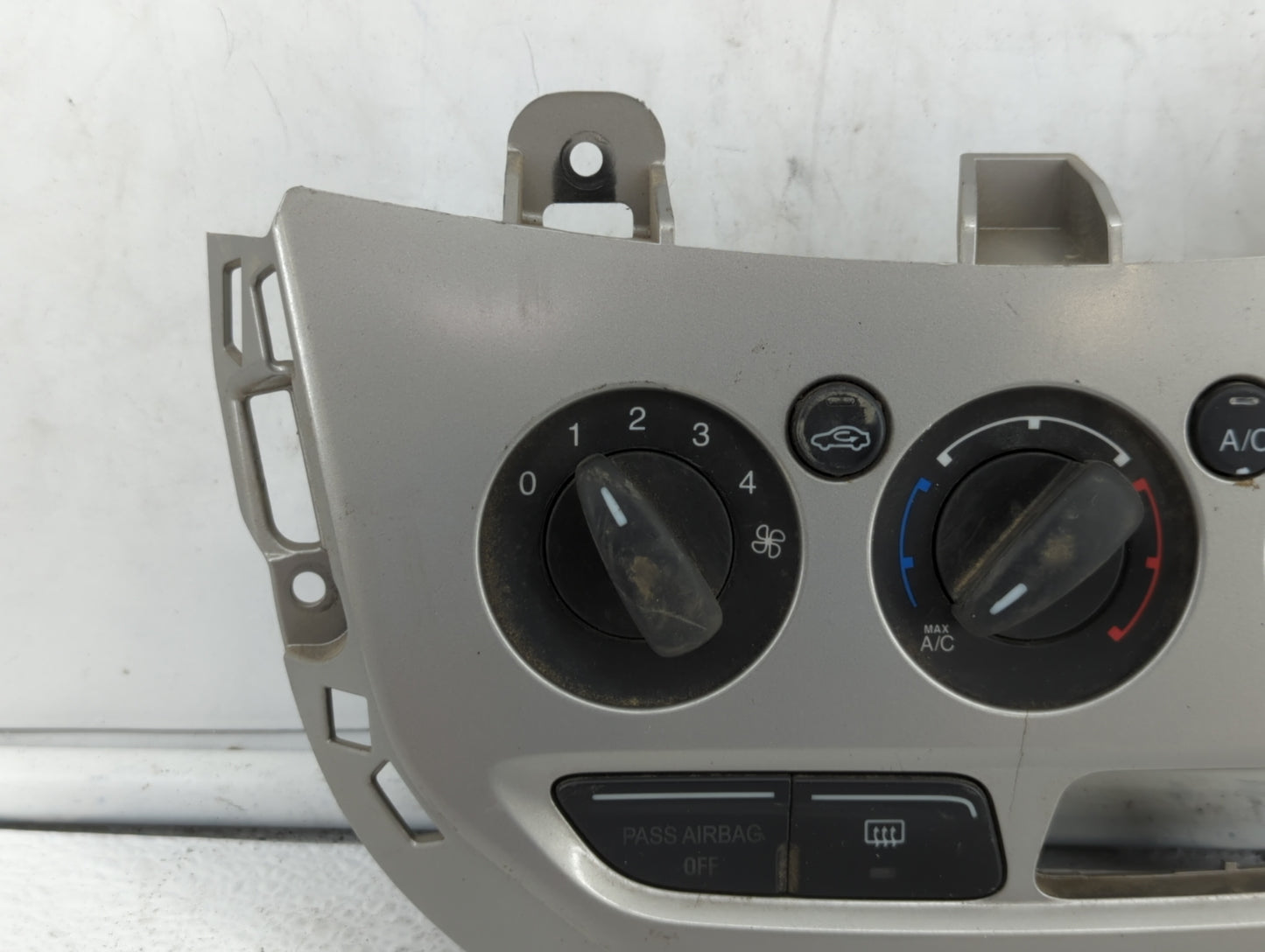 2013-2014 Ford Focus Climate Control Module Temperature AC/Heater Replacement P/N:E1062773 CM5T-19980-AF Fits Fits 2013 2014