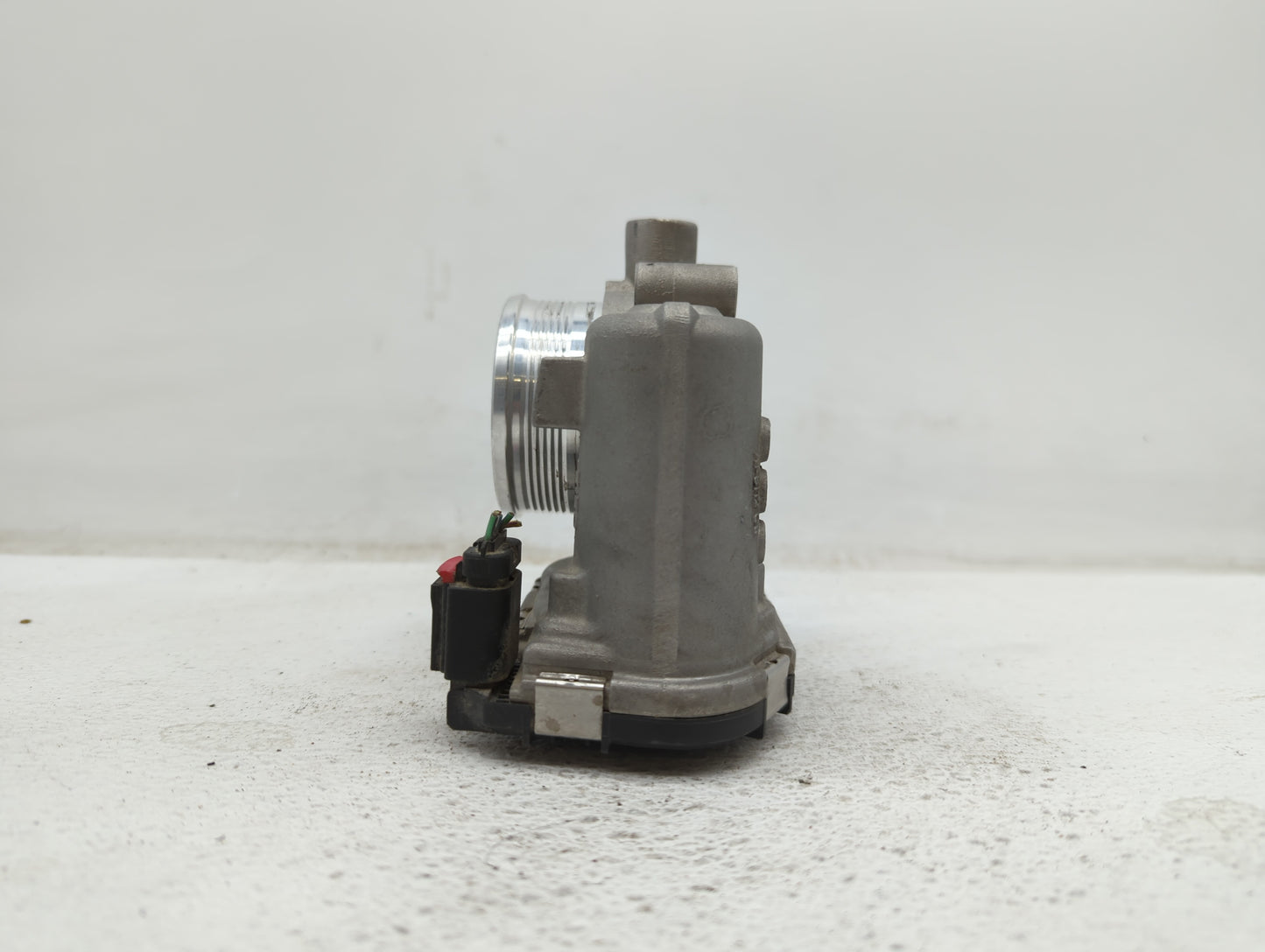 2012-2013 Ford Focus Throttle Body P/N:0280750585 0280750566, DS7E-9F991-BB, CM5E-9F991-AD Fits Fits 2012 2013 2014 2015 201