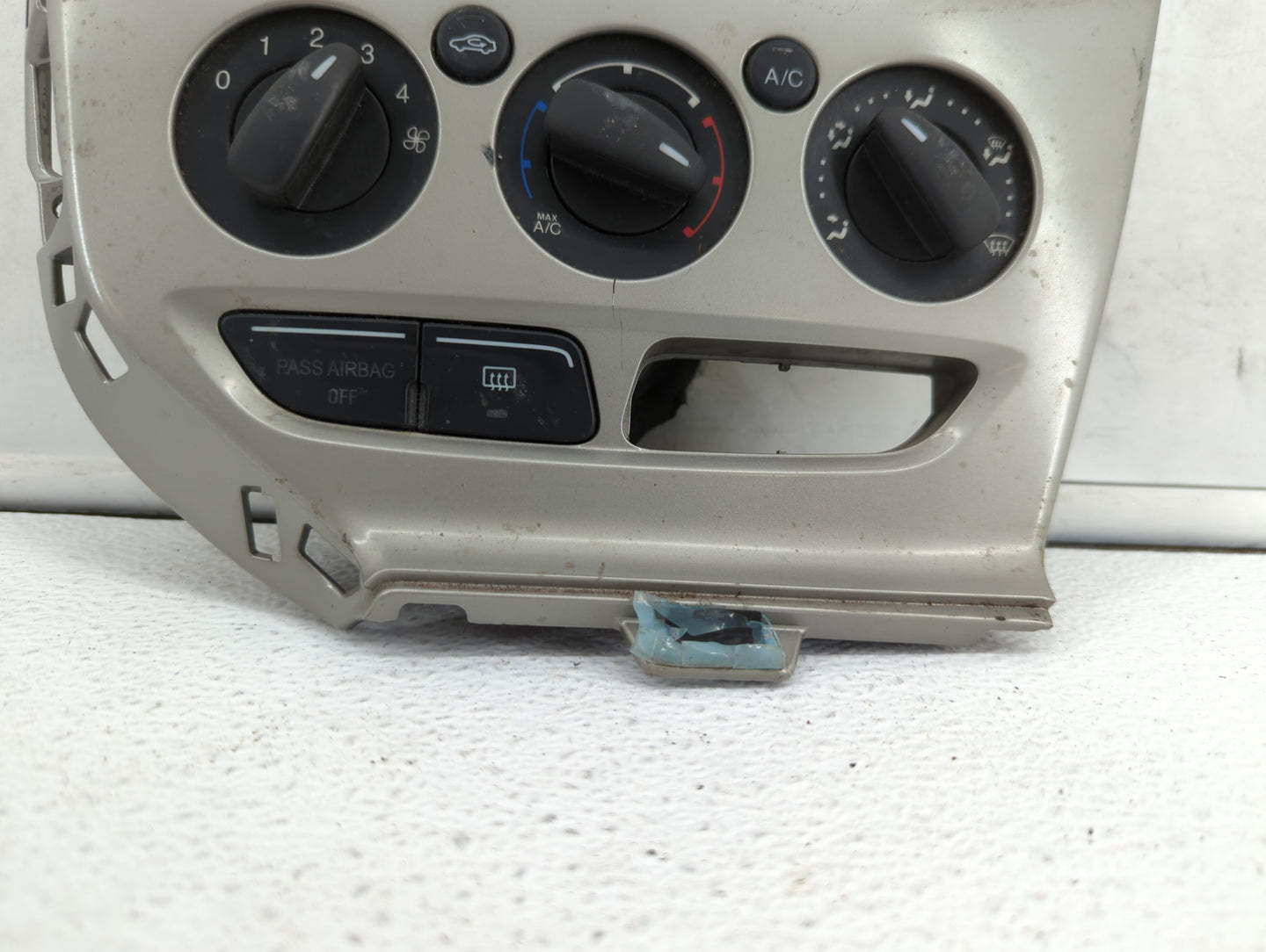 2013-2014 Ford Focus Climate Control Module Temperature AC/Heater Replacement P/N:E1062773 CM5T-19980-AF Fits Fits 2013 2014