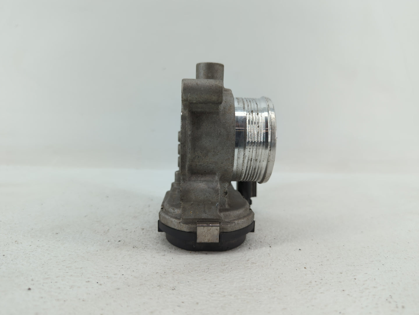 2012-2013 Ford Focus Throttle Body P/N:0280750585 0280750566, DS7E-9F991-BB, CM5E-9F991-AD Fits Fits 2012 2013 2014 2015 201