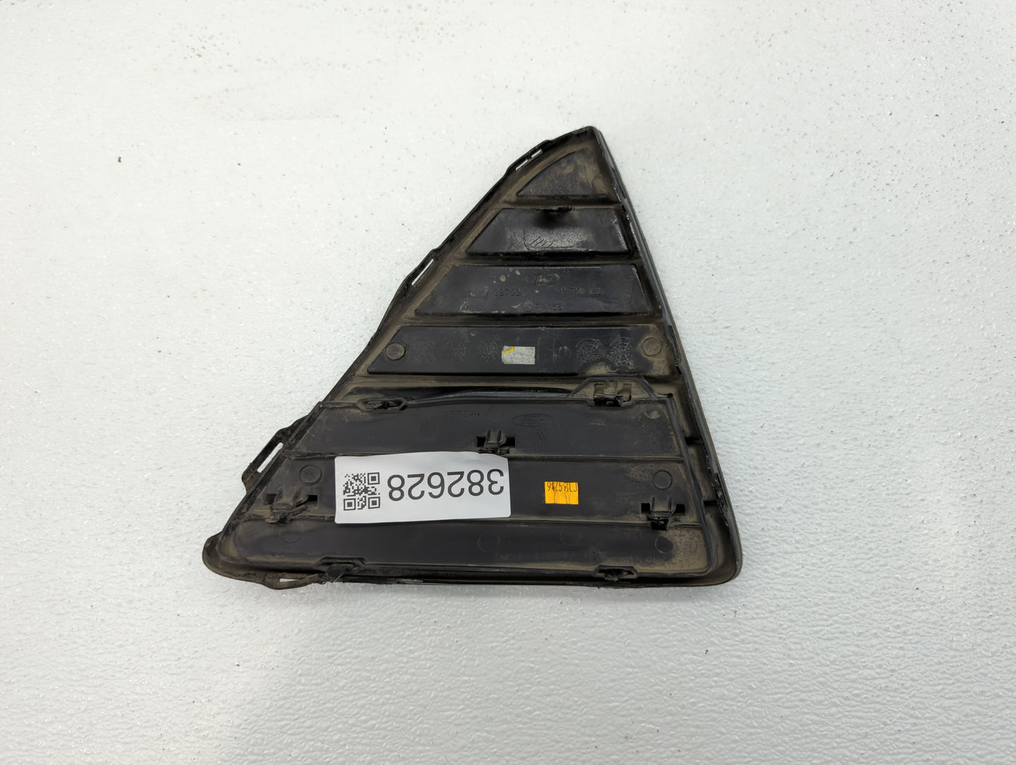 2012-2014 Ford Focus Front Grille Bumper Not Included - Oemusedautoparts1.com