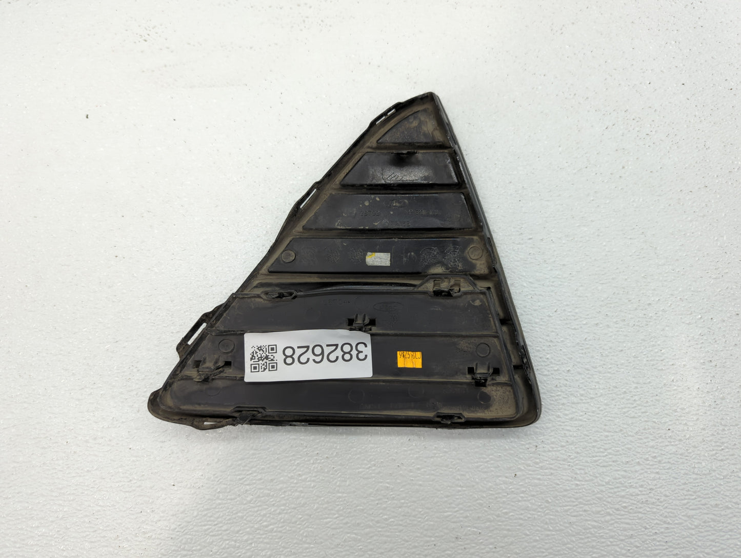 2012-2014 Ford Focus Front Grille Bumper Not Included - Oemusedautoparts1.com