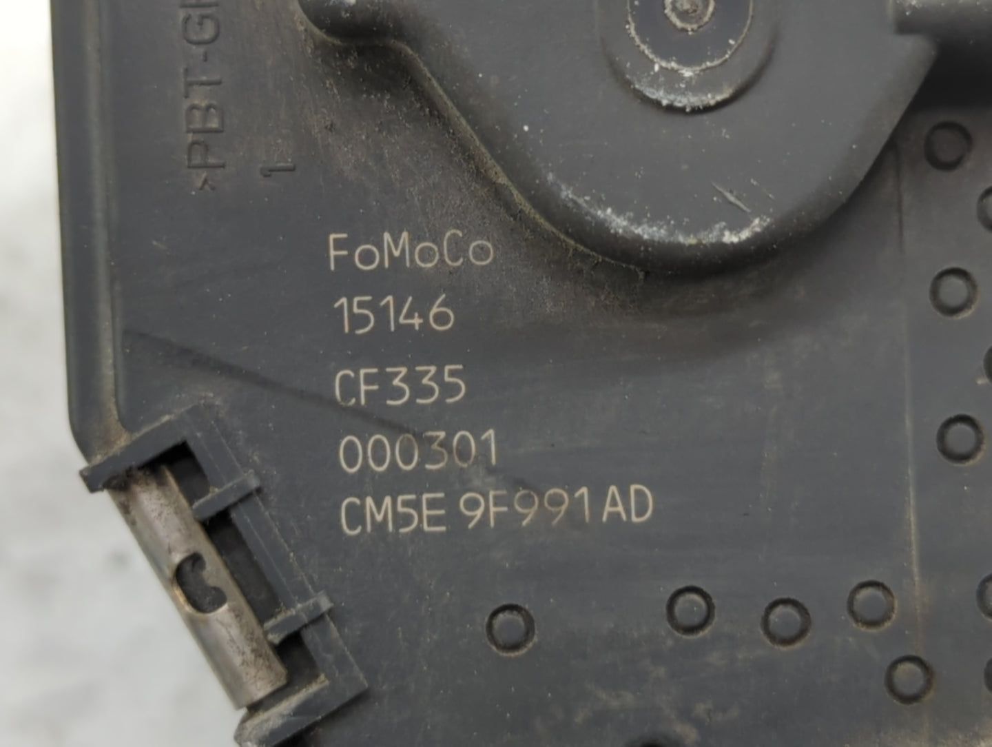 2012-2013 Ford Focus Throttle Body P/N:0280750585 0280750566, DS7E-9F991-BB, CM5E-9F991-AD Fits Fits 2012 2013 2014 2015 201