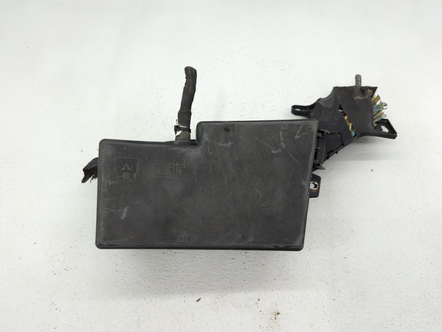 2012-2014 Ford Focus Fusebox Fuse Box Panel Relay Module P/N:AV6T-14A067-AC EV4T-14K733, AV6T-14A142-AB Fits Fits 2012 2013 