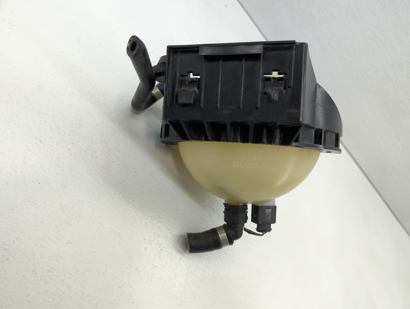 2012-2018 Ford Focus Radiator Coolant Overflow Expansion Tank Bottle 459873 - Oemusedautoparts1.com