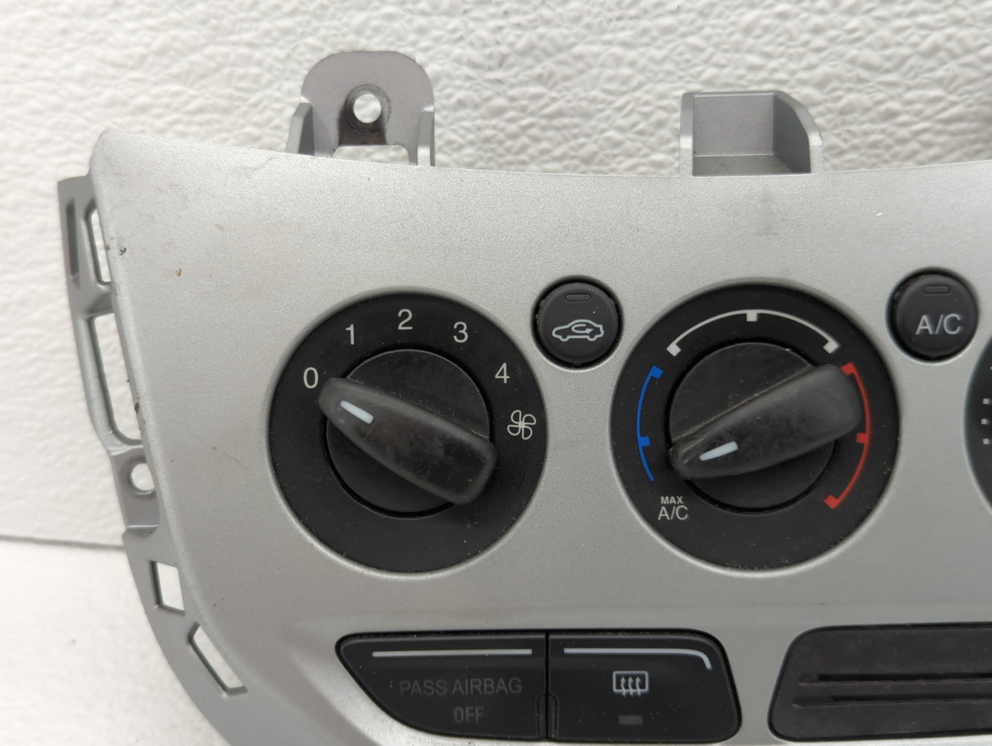 2013-2014 Ford Focus Climate Control Module Temperature AC/Heater Replacement P/N:E1062773 CM5T-19980-AE Fits Fits 2013 2014