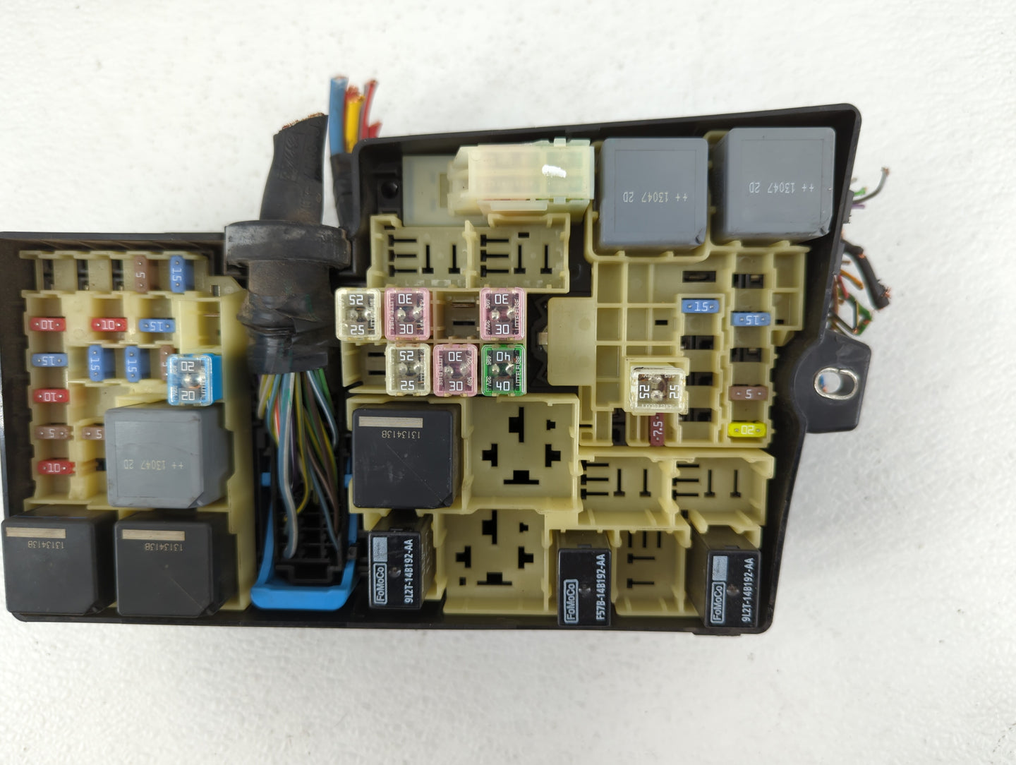 2012-2014 Ford Focus Fusebox Fuse Box Panel Relay Module P/N:AV6T-14A067-AC AV6T-14A067-AD Fits Fits 2012 2013 2014 OEM Used