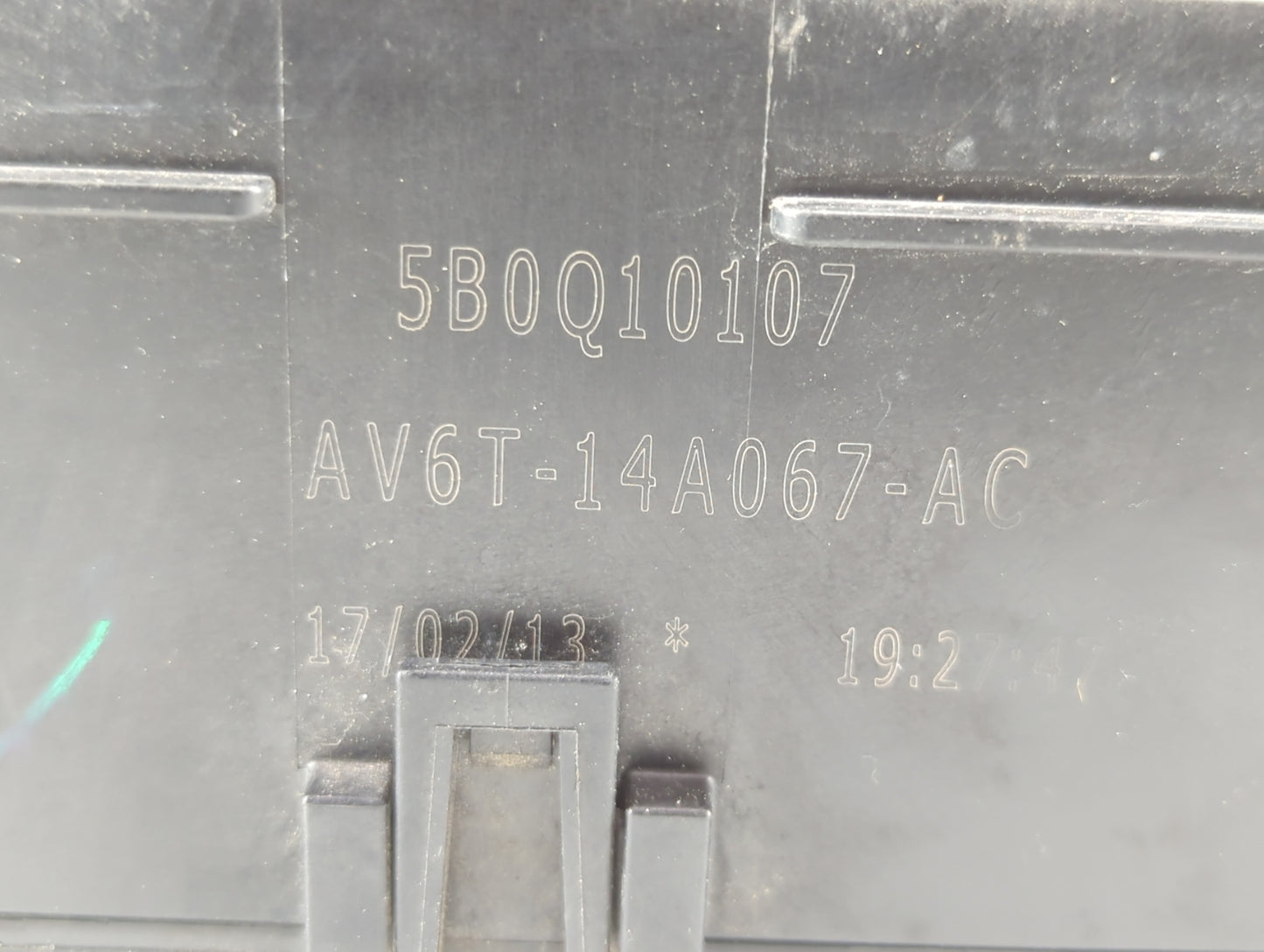 2012-2014 Ford Focus Fusebox Fuse Box Panel Relay Module P/N:AV6T-14A067-AC AV6T-14A067-AD Fits Fits 2012 2013 2014 OEM Used