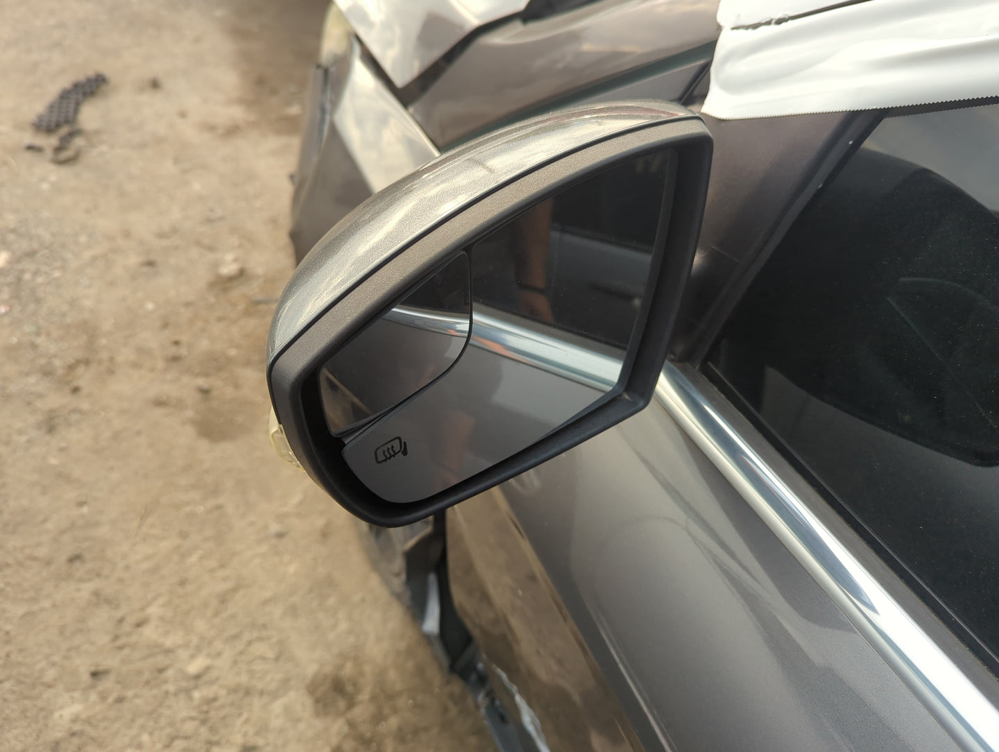 2012-2014 Ford Focus Driver Side View Mirror - Left Door Mirror OEM Used - Oemusedautoparts1.com