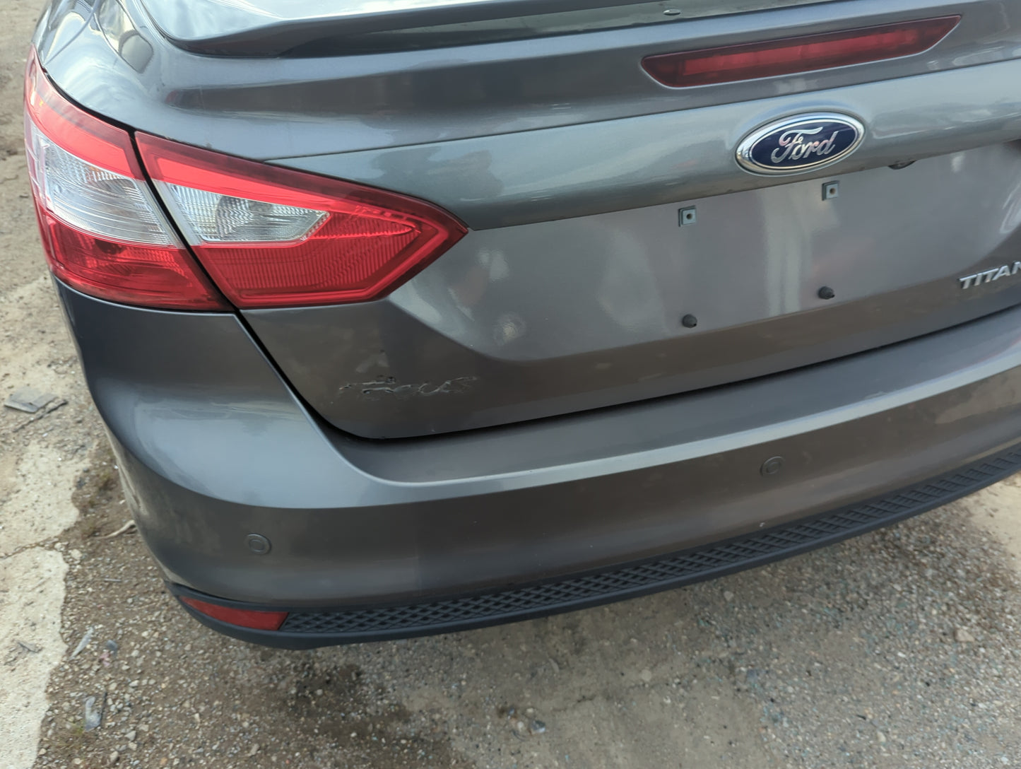 2012-2014 Ford Focus Rear Bumper Assembly Oem - Oemusedautoparts1.com