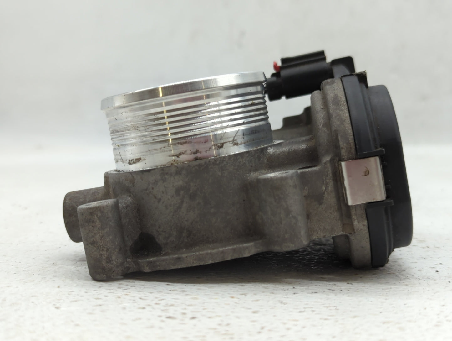 2012-2013 Ford Focus Throttle Body P/N:CM5E-9F991-AD Fits Fits 2012 2013 2014 2015 2016 2017 OEM Used Auto Parts - Oemusedau