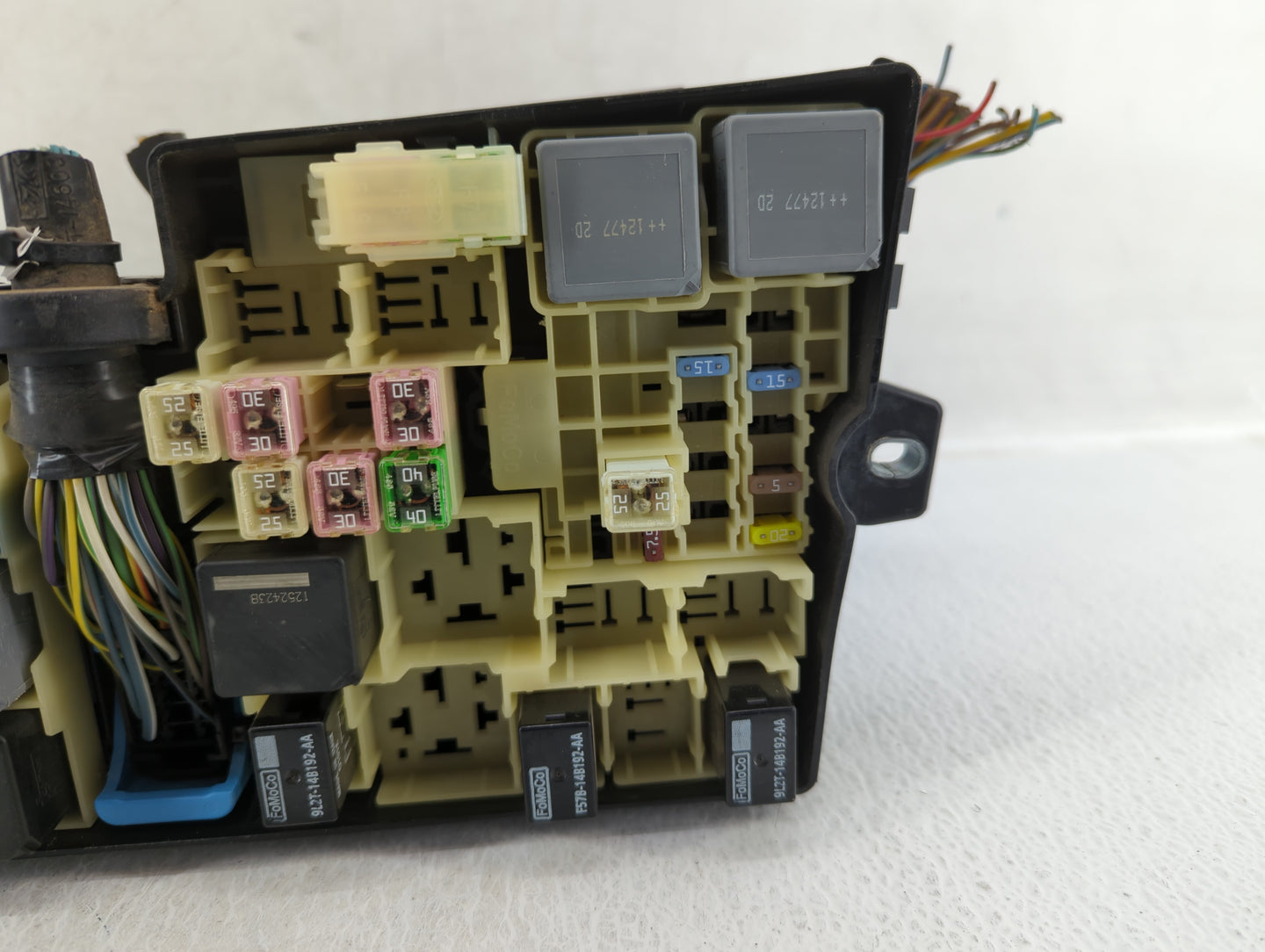 2012-2014 Ford Focus Fusebox Fuse Box Panel Relay Module P/N:AV6T-14A067-AC Fits Fits 2012 2013 2014 OEM Used Auto Parts - O