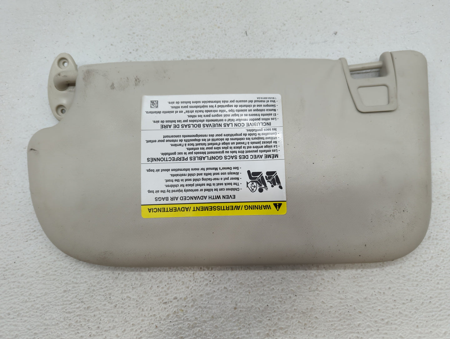 2013-2018 Ford Focus Sun Visor Shade Replacement Passenger Right Mirror Fits Fits 2013 2014 2015 2016 2017 2018 OEM Used Aut