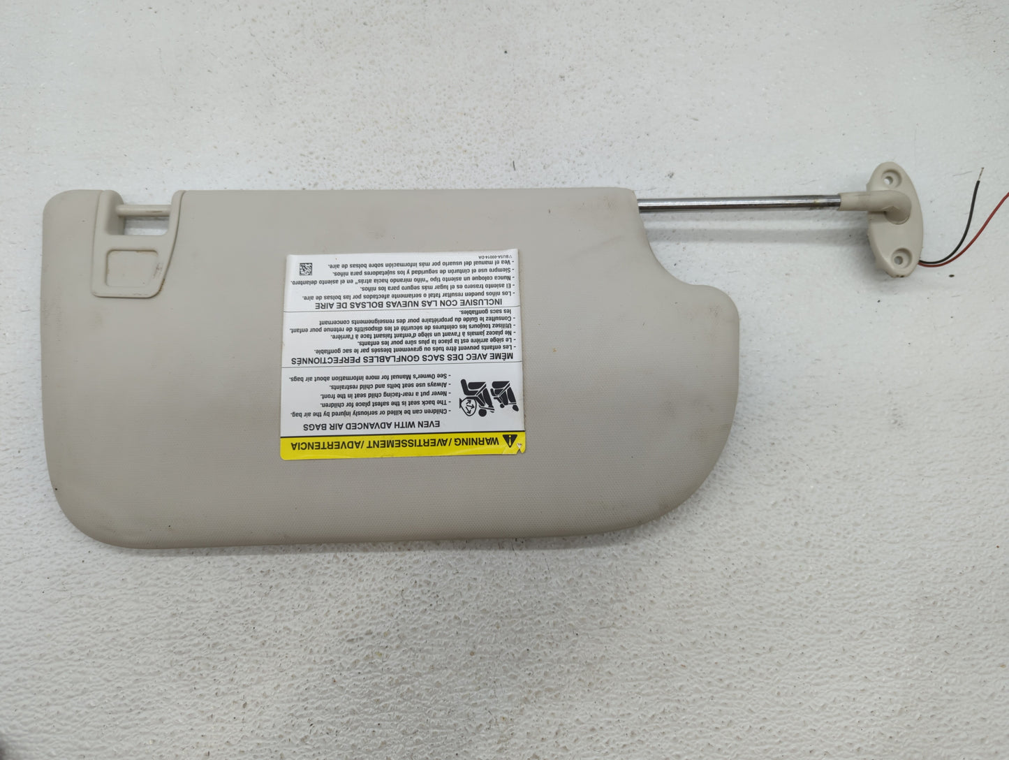 2013-2018 Ford Focus Sun Visor Shade Replacement Driver Left Mirror Fits Fits 2013 2014 2015 2016 2017 2018 OEM Used Auto Pa