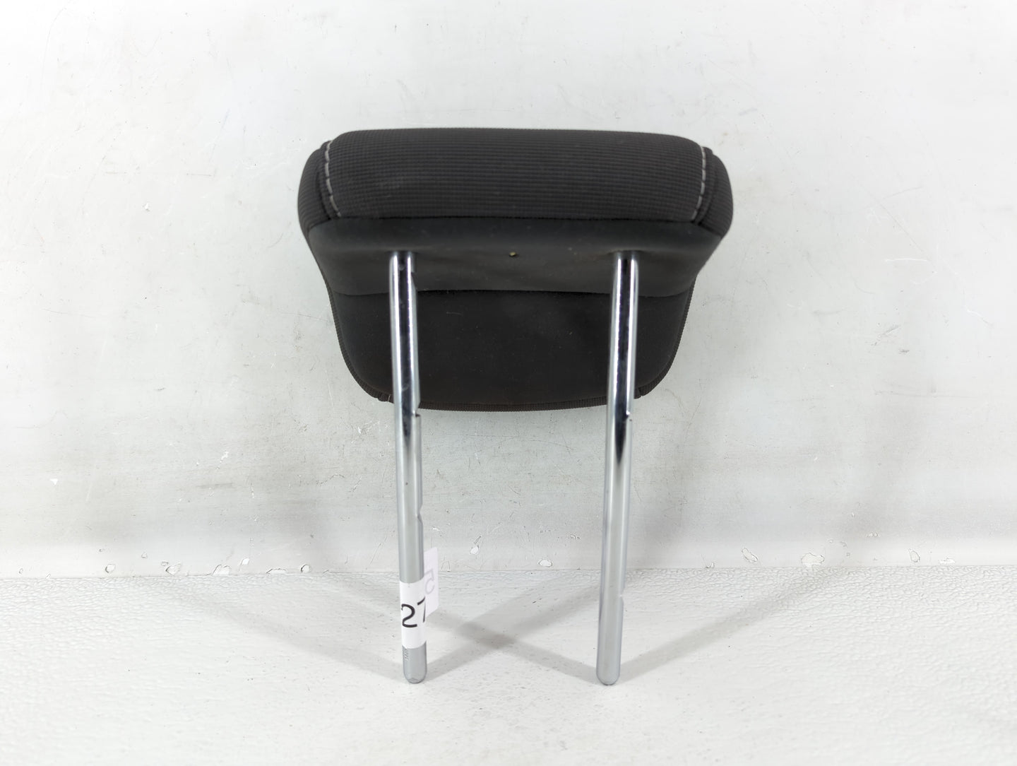 2013-2014 Ford Focus Headrest Head Rest Rear Center Seat Fits Fits 2013 2014 OEM Used Auto Parts - Oemusedautoparts1.com