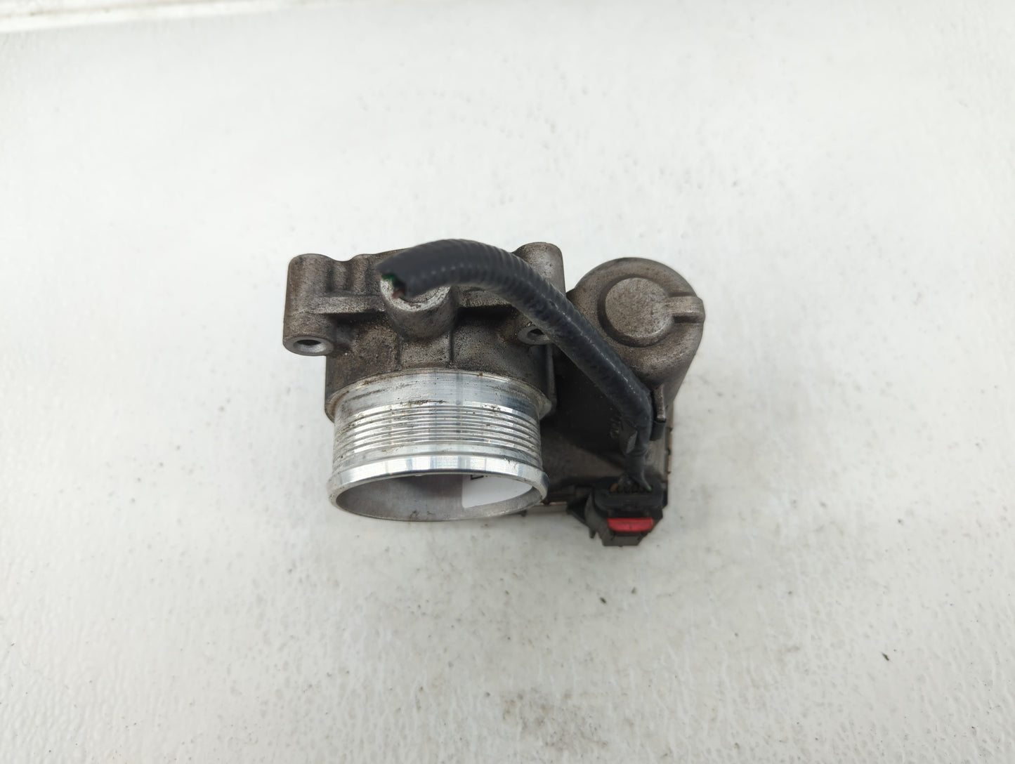 2012-2013 Ford Focus Throttle Body P/N:CM5E 9F991AD Fits Fits 2012 2013 2014 2015 2016 2017 OEM Used Auto Parts - Oemusedaut