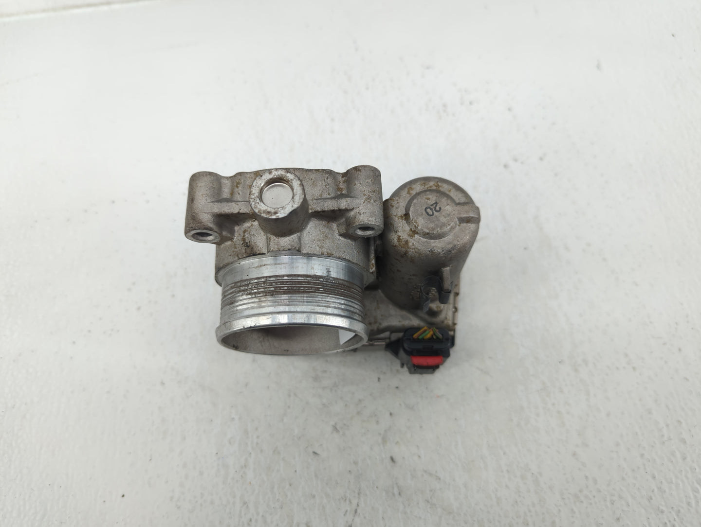 2012-2013 Ford Focus Throttle Body P/N:CM5E 9F991AD Fits Fits 2012 2013 2014 2015 2016 2017 OEM Used Auto Parts - Oemusedaut