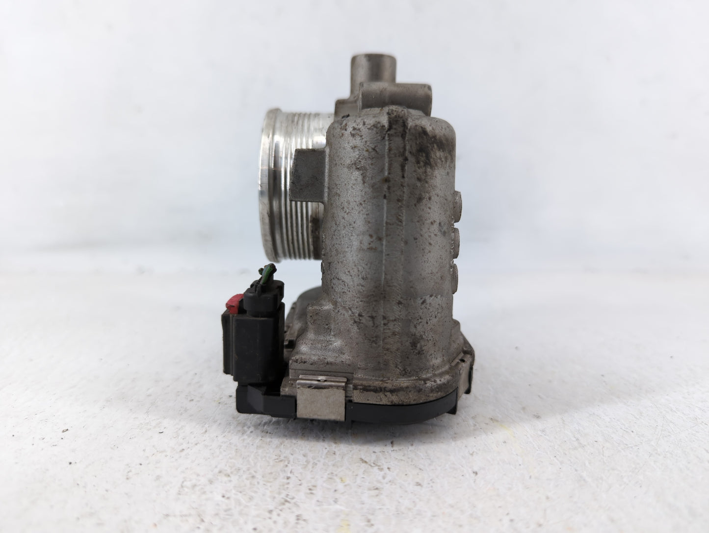 2012-2013 Ford Focus Throttle Body P/N:CM5E 9F991 AD Fits Fits 2012 2013 2014 2015 2016 2017 OEM Used Auto Parts - Oemusedau