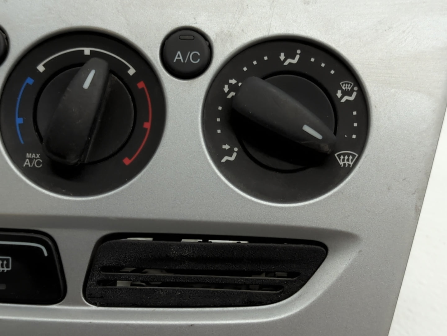 2013-2014 Ford Focus Climate Control Module Temperature AC/Heater Replacement P/N:CM5T-19980-AE Fits Fits 2013 2014 OEM Used