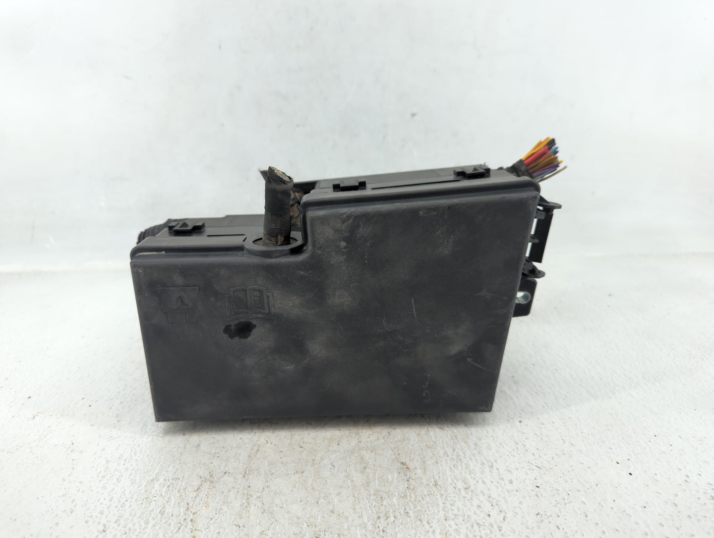 2012-2014 Ford Focus Fusebox Fuse Box Panel Relay Module P/N:AV6T-14A067-AC Fits Fits 2012 2013 2014 OEM Used Auto Parts - O