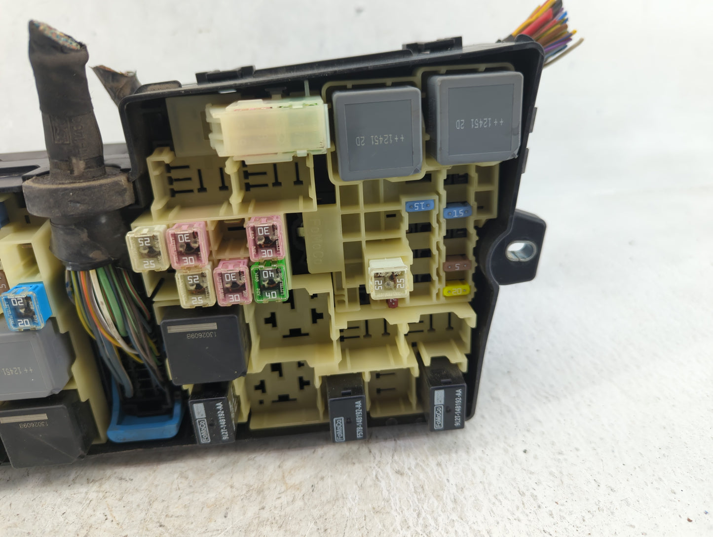 2012-2014 Ford Focus Fusebox Fuse Box Panel Relay Module P/N:AV6T-14A067-AC Fits Fits 2012 2013 2014 OEM Used Auto Parts - O