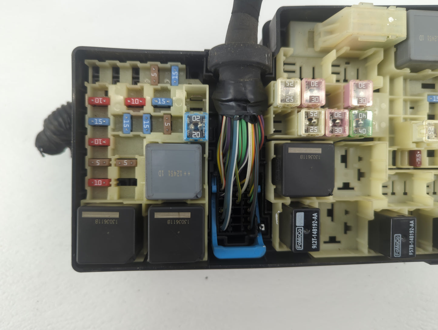 2012-2014 Ford Focus Fusebox Fuse Box Panel Relay Module P/N:AV6T 14A067-AC 5B0Q110107 Fits Fits 2012 2013 2014 OEM Used Aut