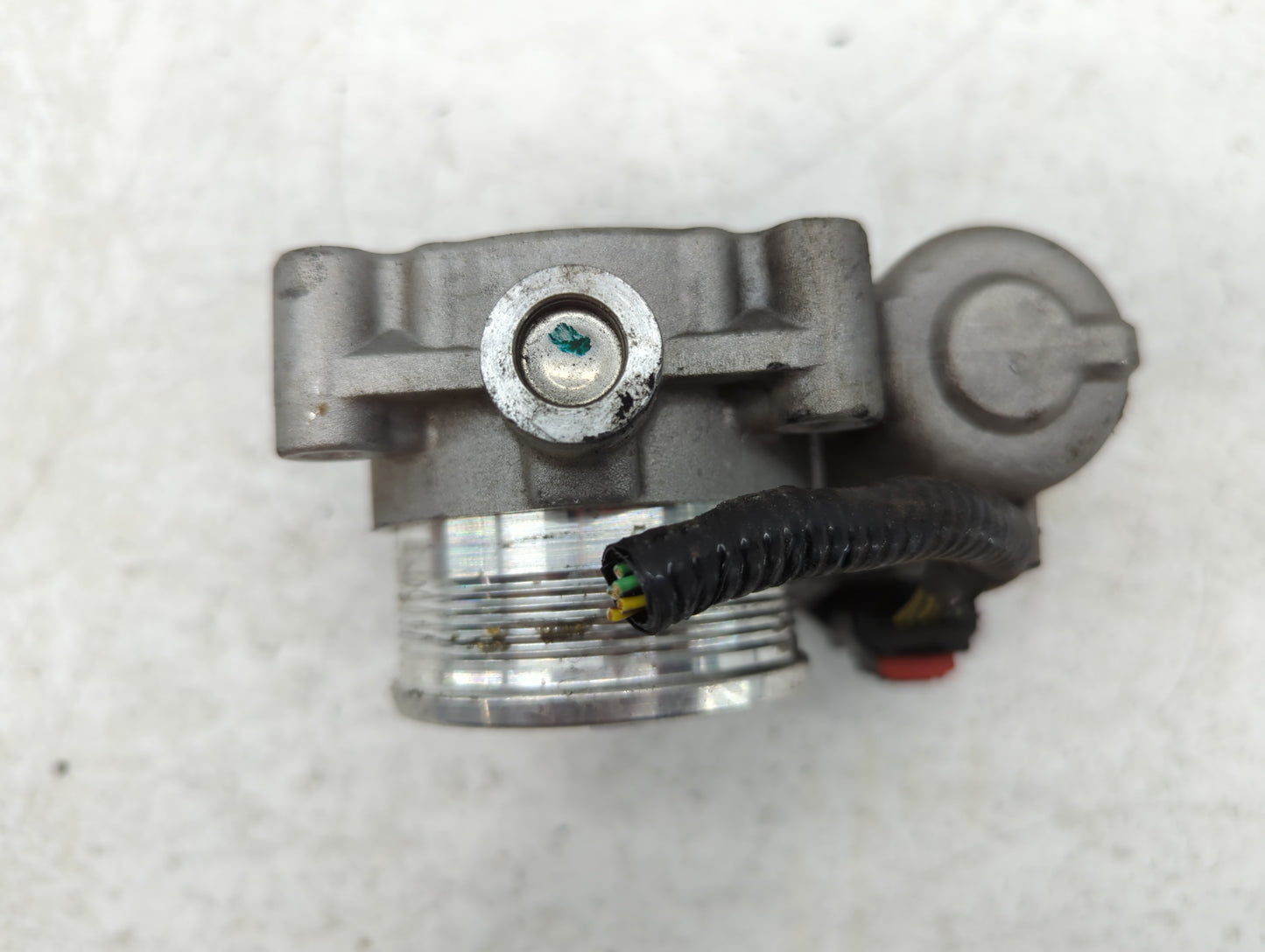 2012-2013 Ford Focus Throttle Body P/N:007969 CMSE 9F991 AD Fits Fits 2012 2013 2014 2015 2016 2017 OEM Used Auto Parts - Oe