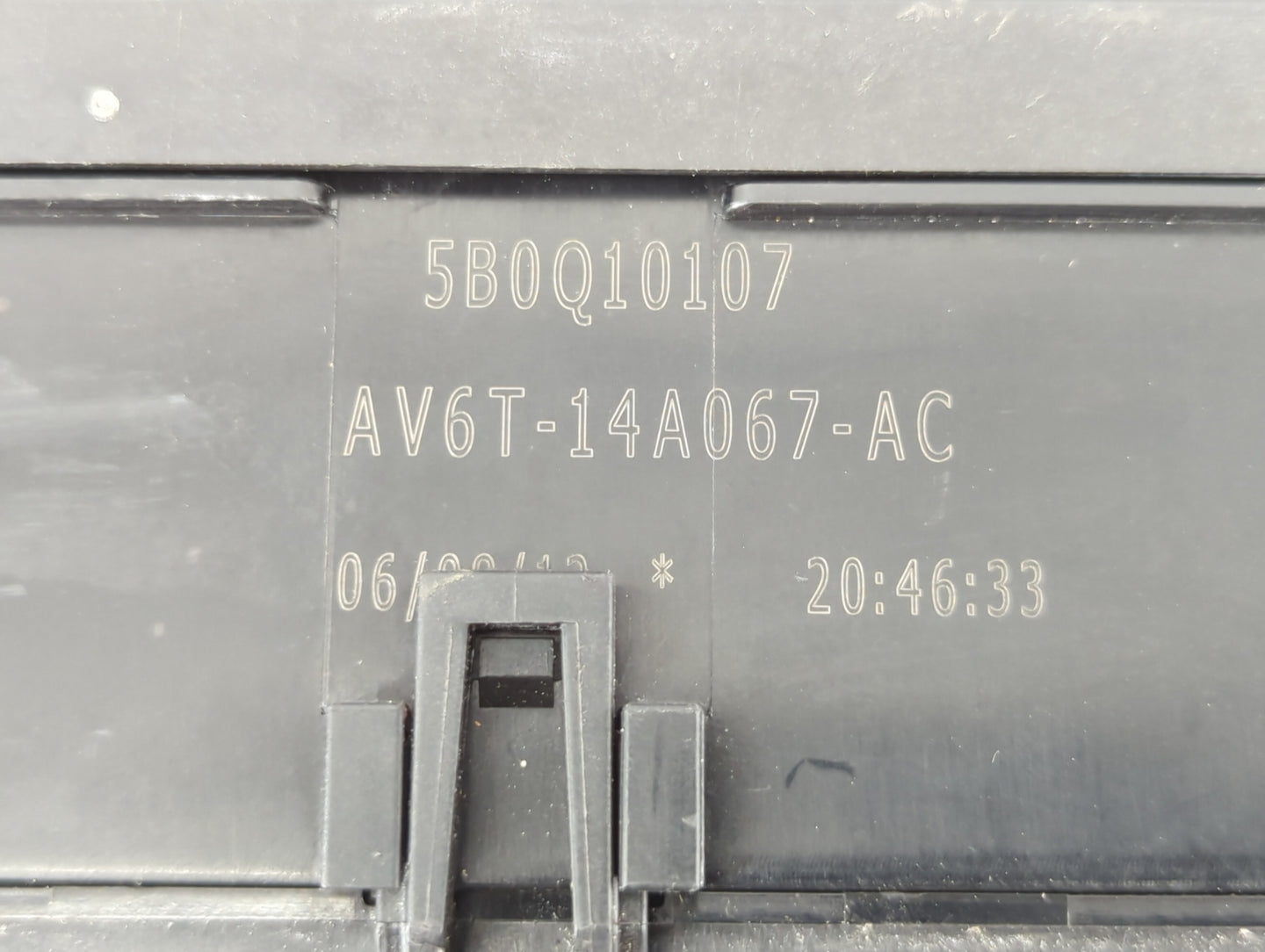 2012-2014 Ford Focus Fusebox Fuse Box Panel Relay Module P/N:AV6T-14A067-AC Fits Fits 2012 2013 2014 OEM Used Auto Parts - O
