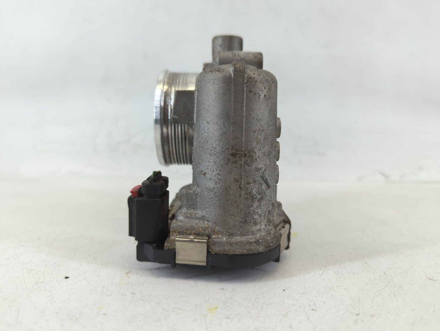 2012-2013 Ford Focus Throttle Body P/N:000073 CF335, 12362, CM5E 9F991AD Fits Fits 2012 2013 2014 2015 2016 2017 OEM Used Au