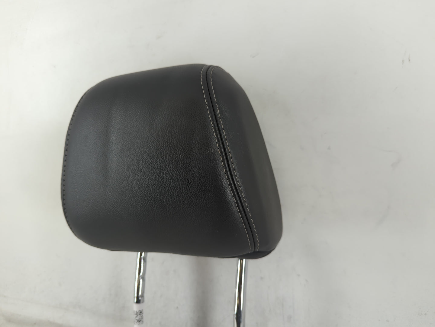 2013 Ford Focus Headrest Head Rest Front Driver Passenger Seat Fits OEM Used Auto Parts - Oemusedautoparts1.com
