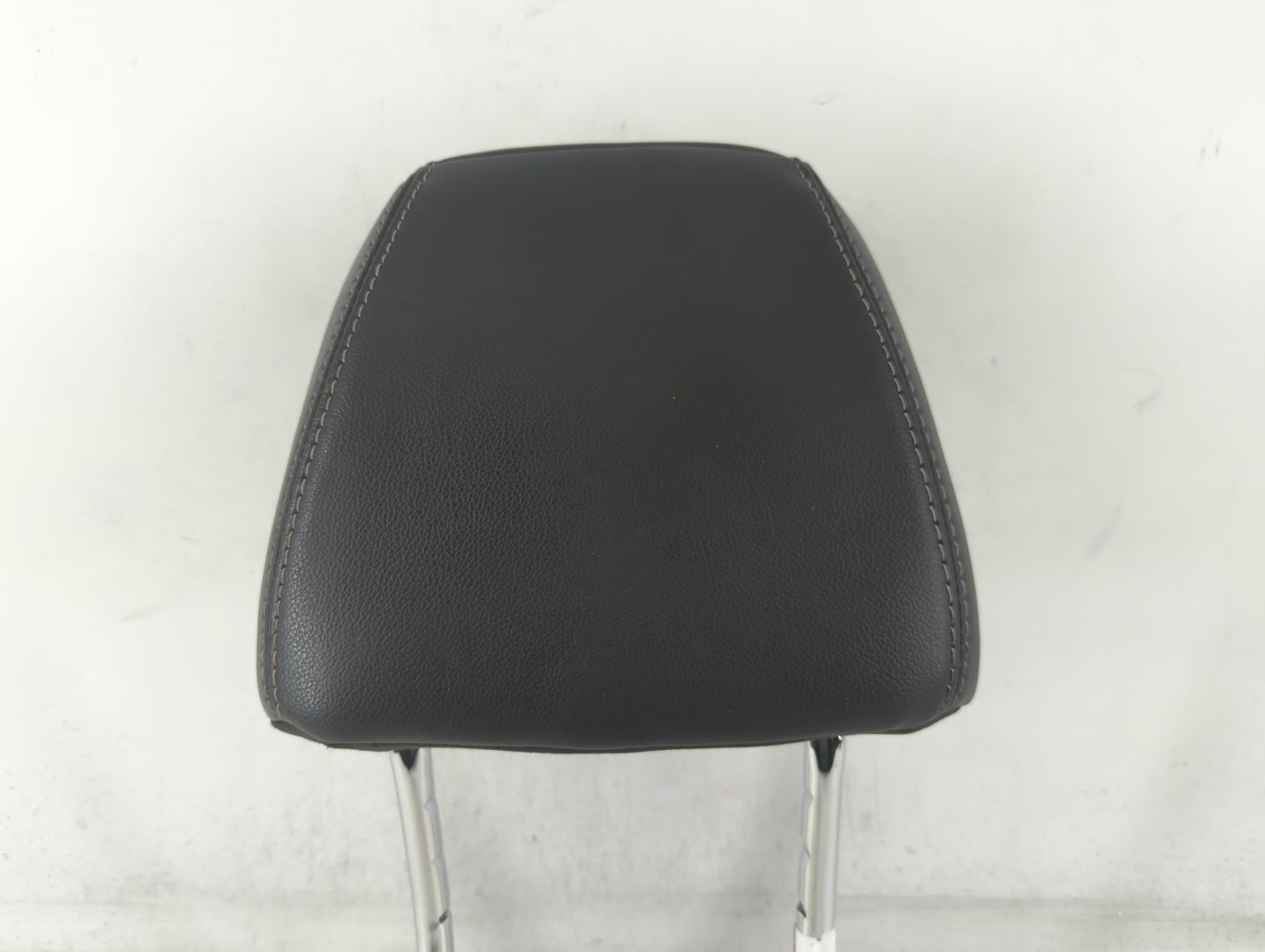 2013 Ford Focus Headrest Head Rest Front Driver Passenger Seat Fits OEM Used Auto Parts - Oemusedautoparts1.com