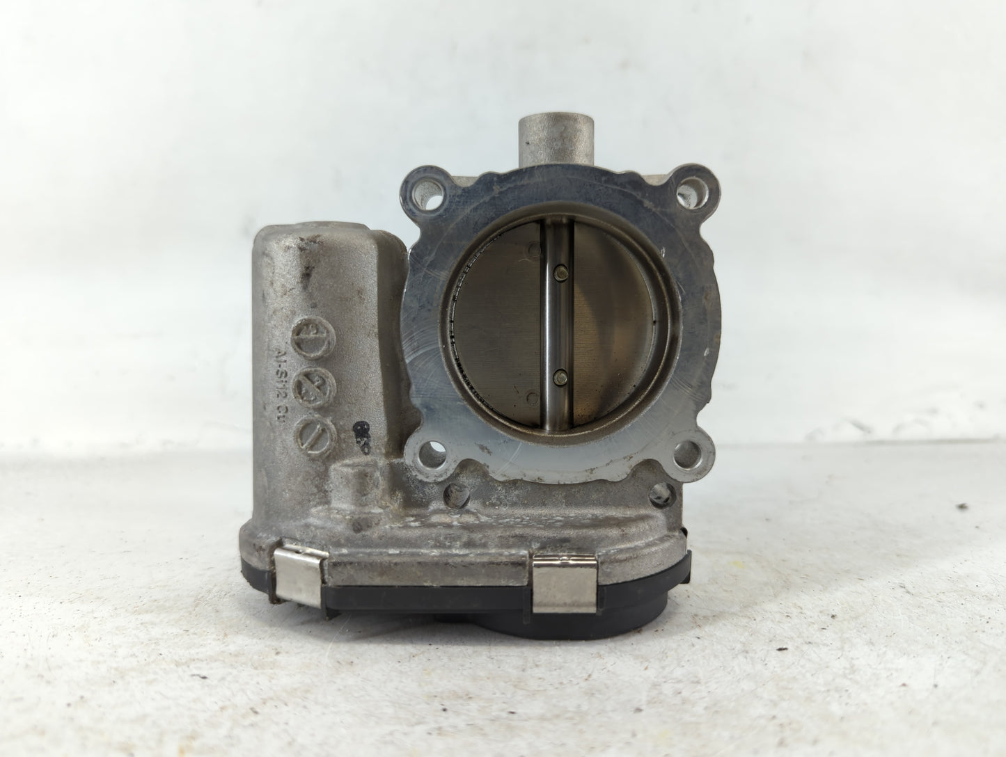 2012-2013 Ford Focus Throttle Body P/N:CMSE 9F991AD Fits Fits 2012 2013 2014 2015 2016 2017 OEM Used Auto Parts - Oemusedaut