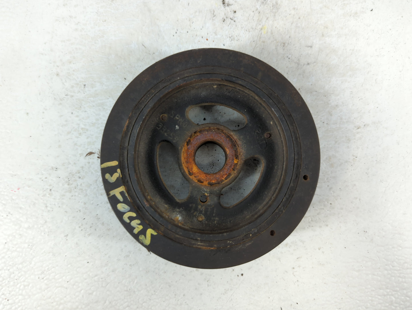 2013 Ford Focus SHAFT PULLEY BALANCER - Oemusedautoparts1.com