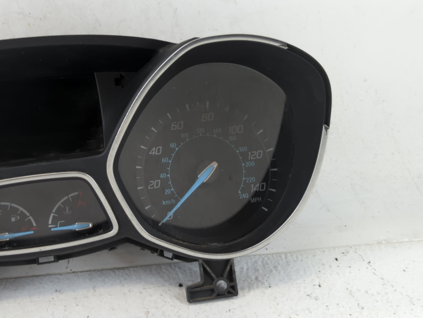2013-2014 Ford Focus Instrument Cluster Speedometer Gauges P/N:2421770 CM5T-10849-CTB Fits Fits 2013 2014 OEM Used Auto Part
