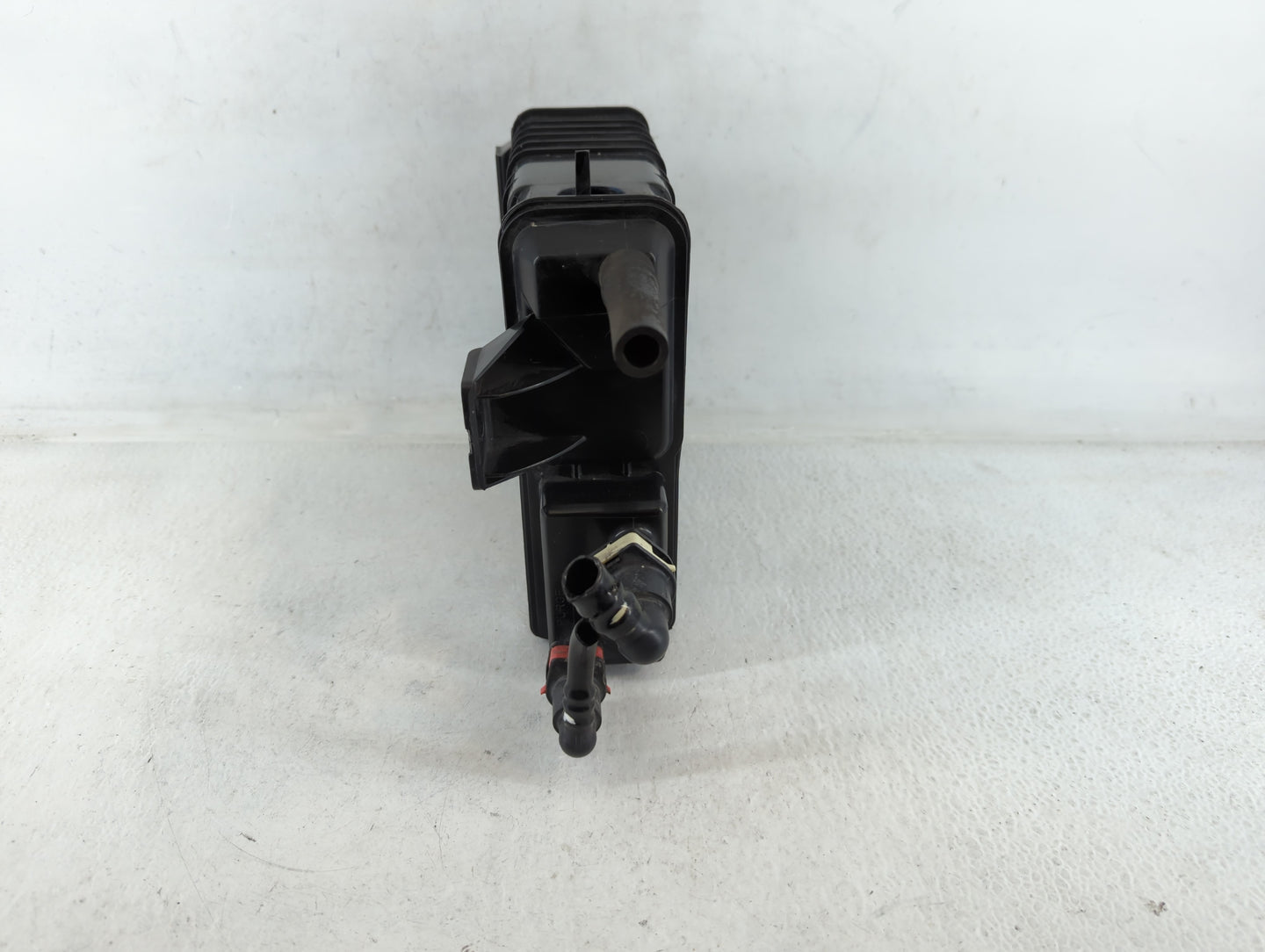 2013 Ford Focus Fuel Vapor Charcoal Canister - Oemusedautoparts1.com