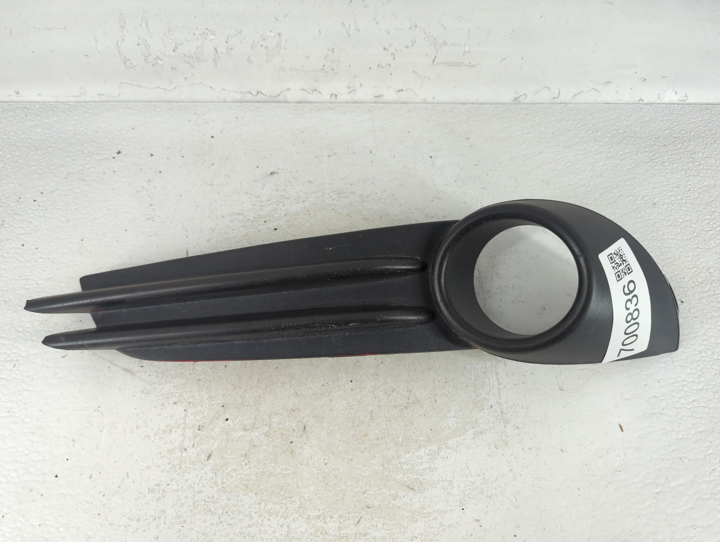 2013 Ford Focus All OEM Grille LH Fog Lamp Bezel - Oemusedautoparts1.com