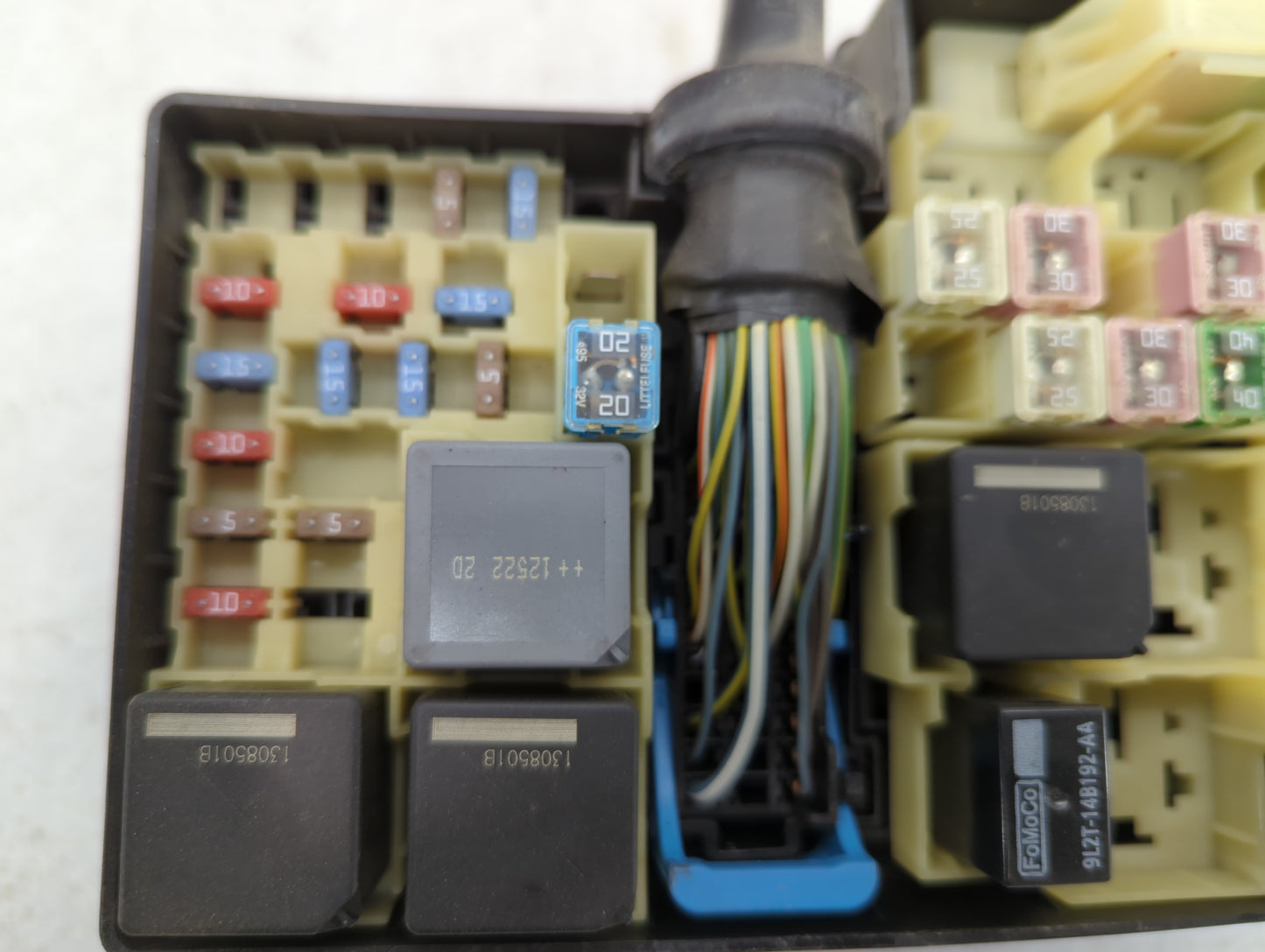 2012-2014 Ford Focus Fusebox Fuse Box Panel Relay Module P/N:AV6T-14A076-AB 21090 000 001 Fits Fits 2012 2013 2014 OEM Used 