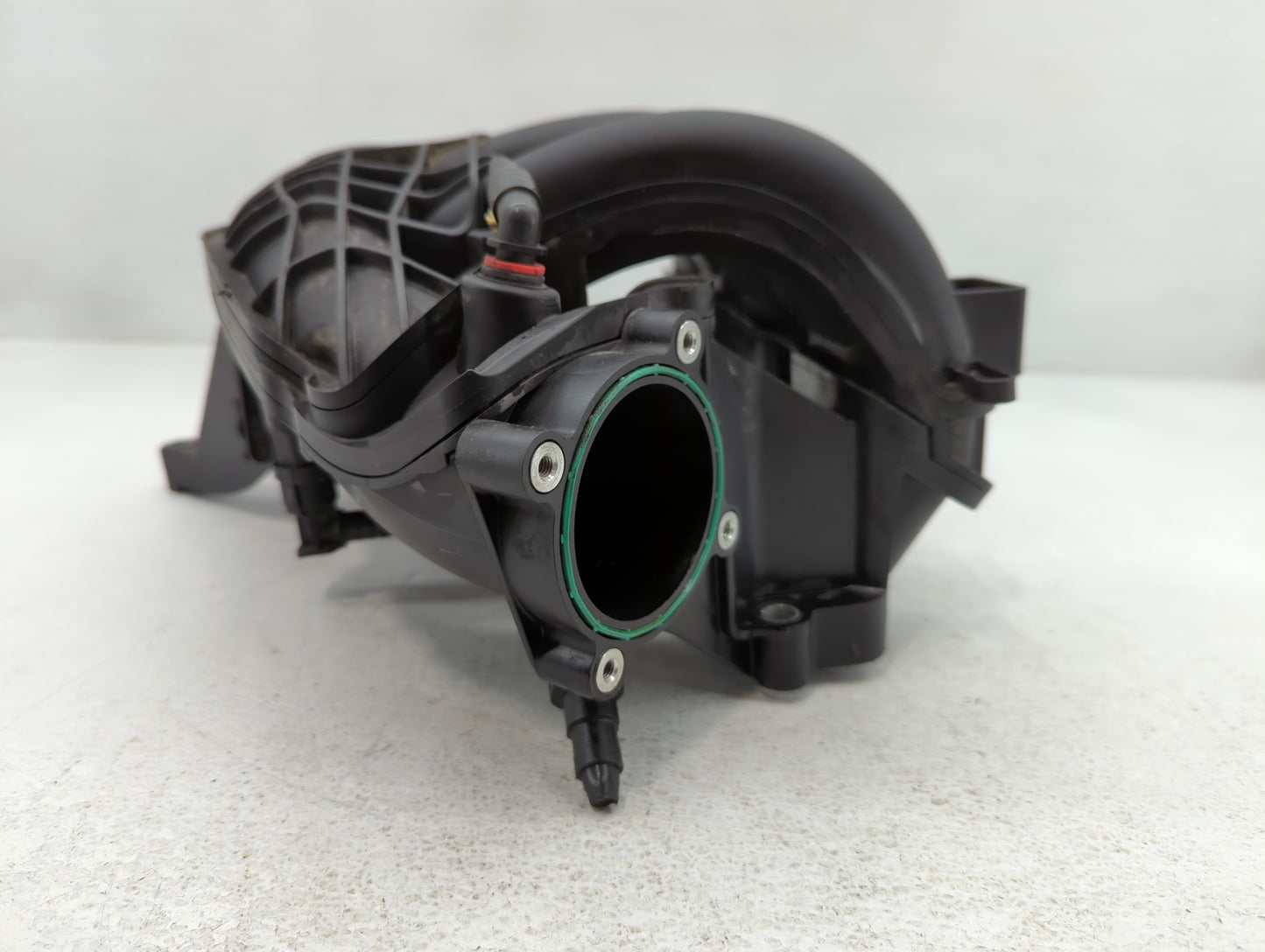2012-2018 Ford Focus Air Intake Manifold P/N:CM5E-9424-BD Fits Fits 2012 2013 2014 2015 2016 2017 2018 2019 2020 2021 2022 O